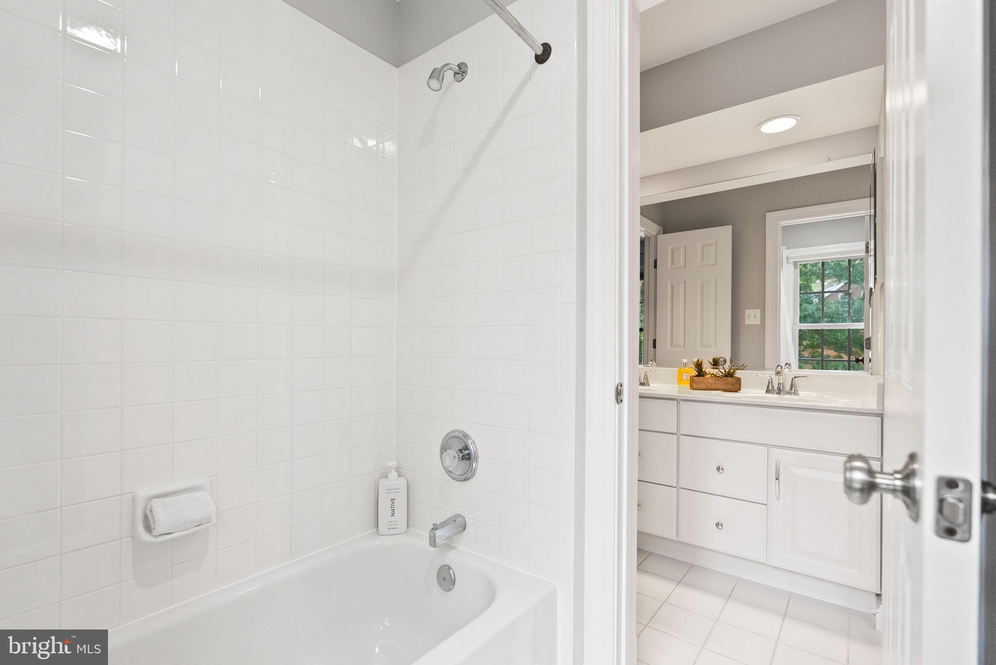 SHIRLEY WOODS - Residential