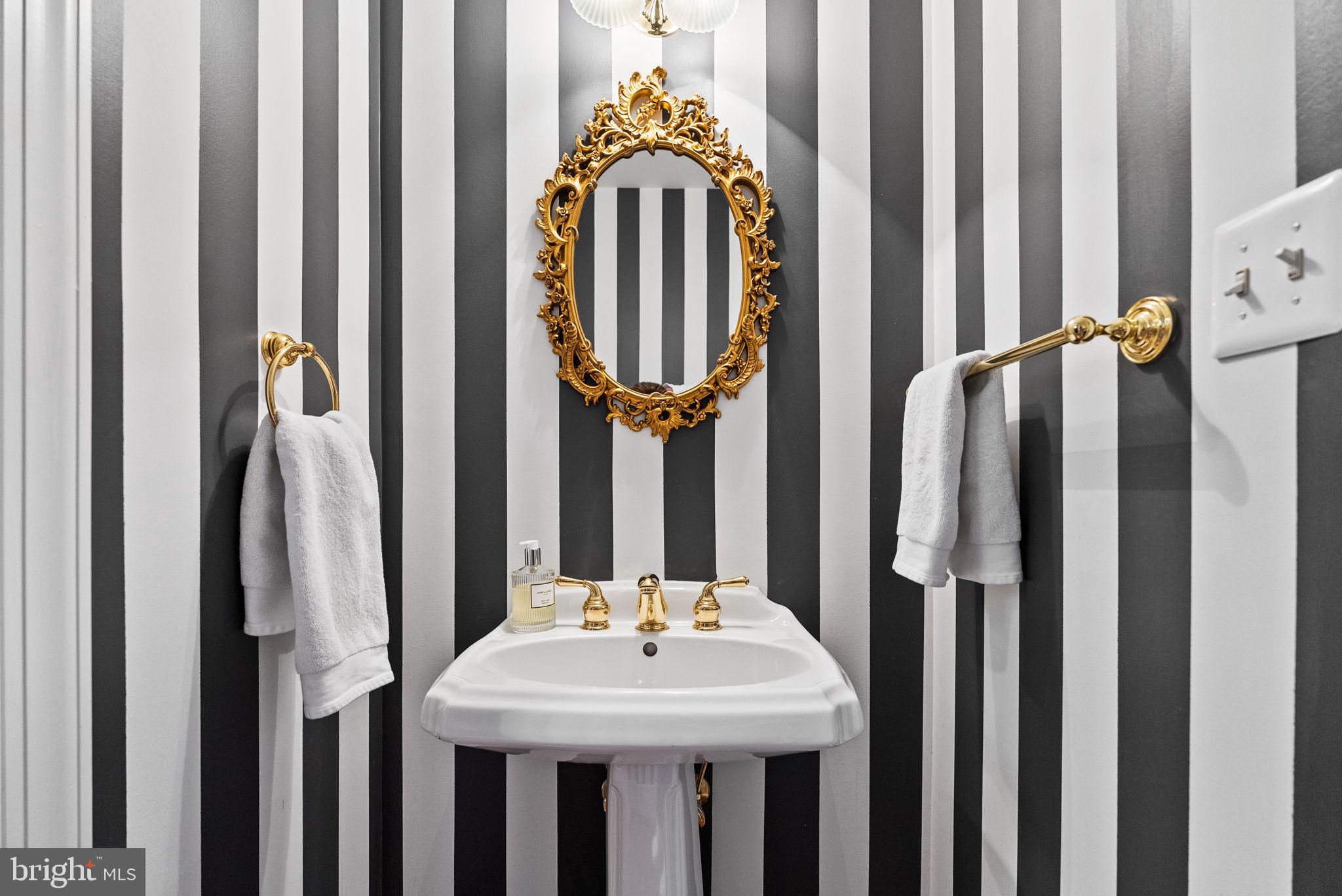 SHIRLEY WOODS - Residential