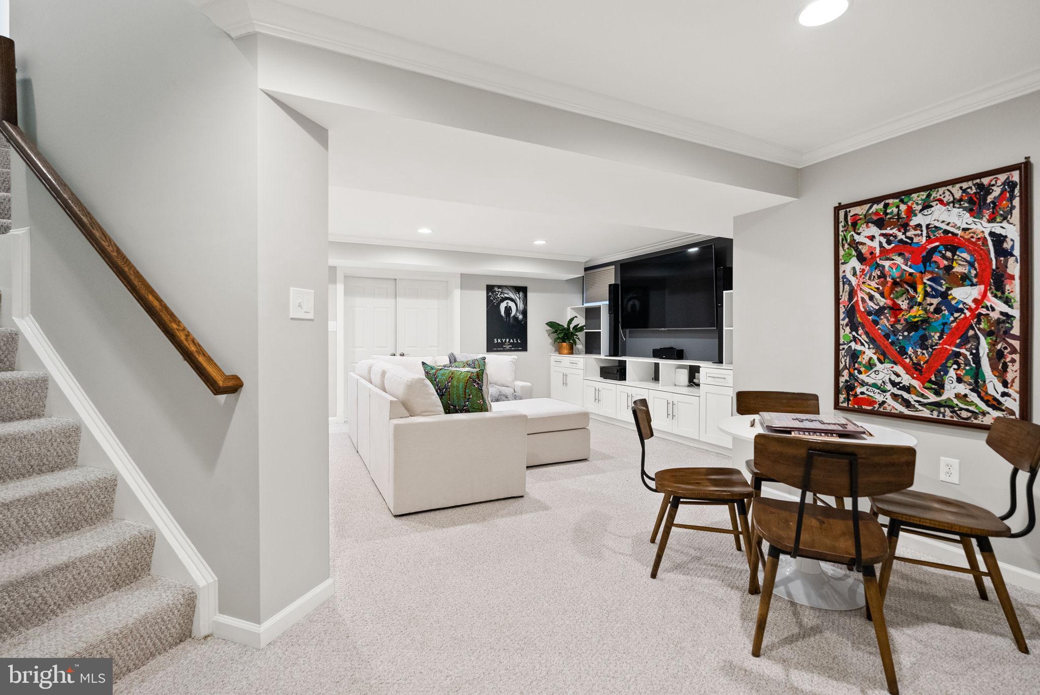 SHIRLEY WOODS - Residential