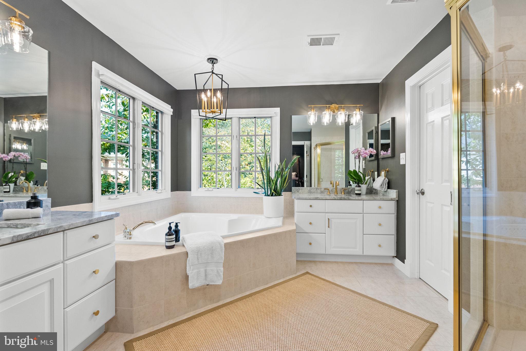 SHIRLEY WOODS - Residential