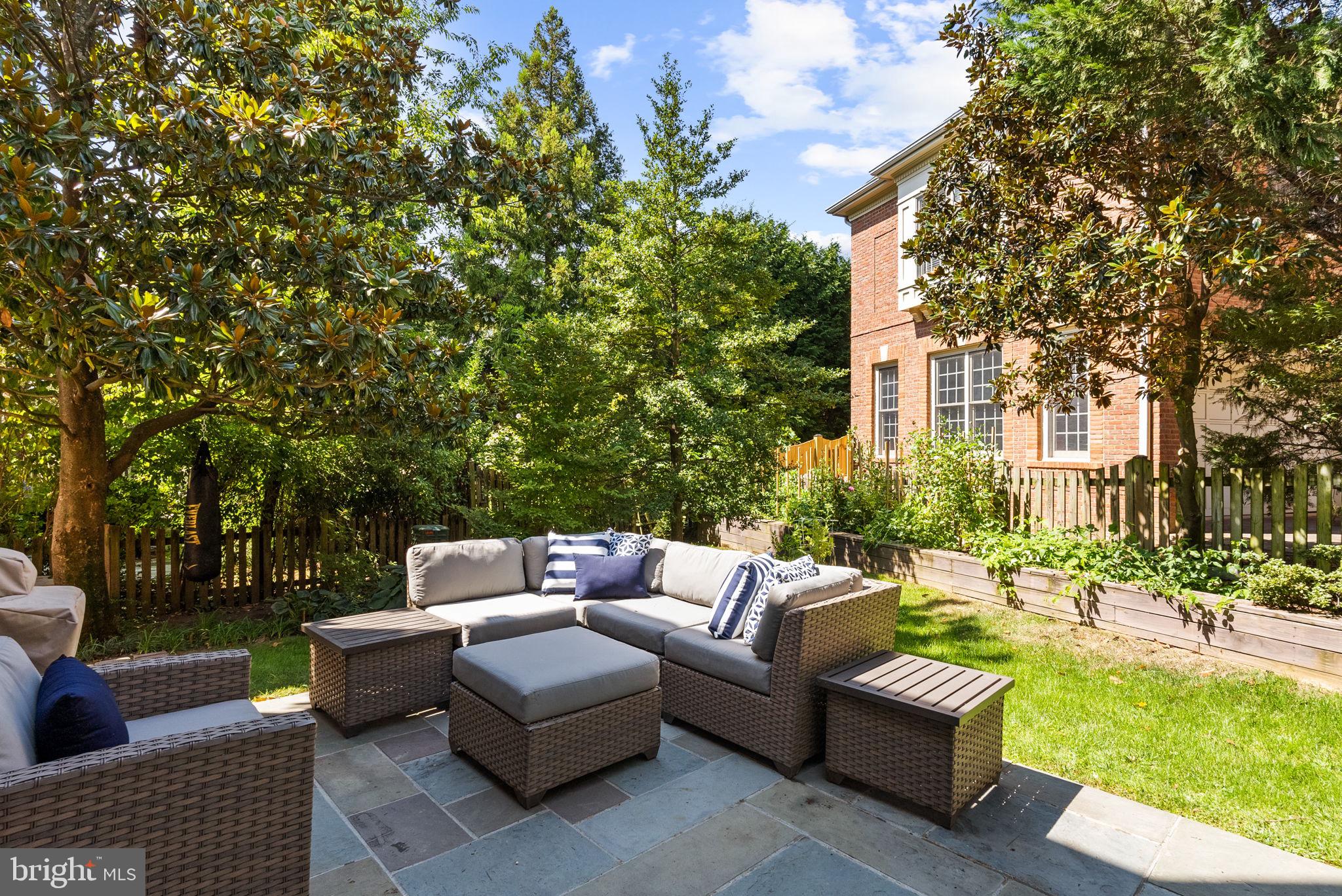 SHIRLEY WOODS - Residential