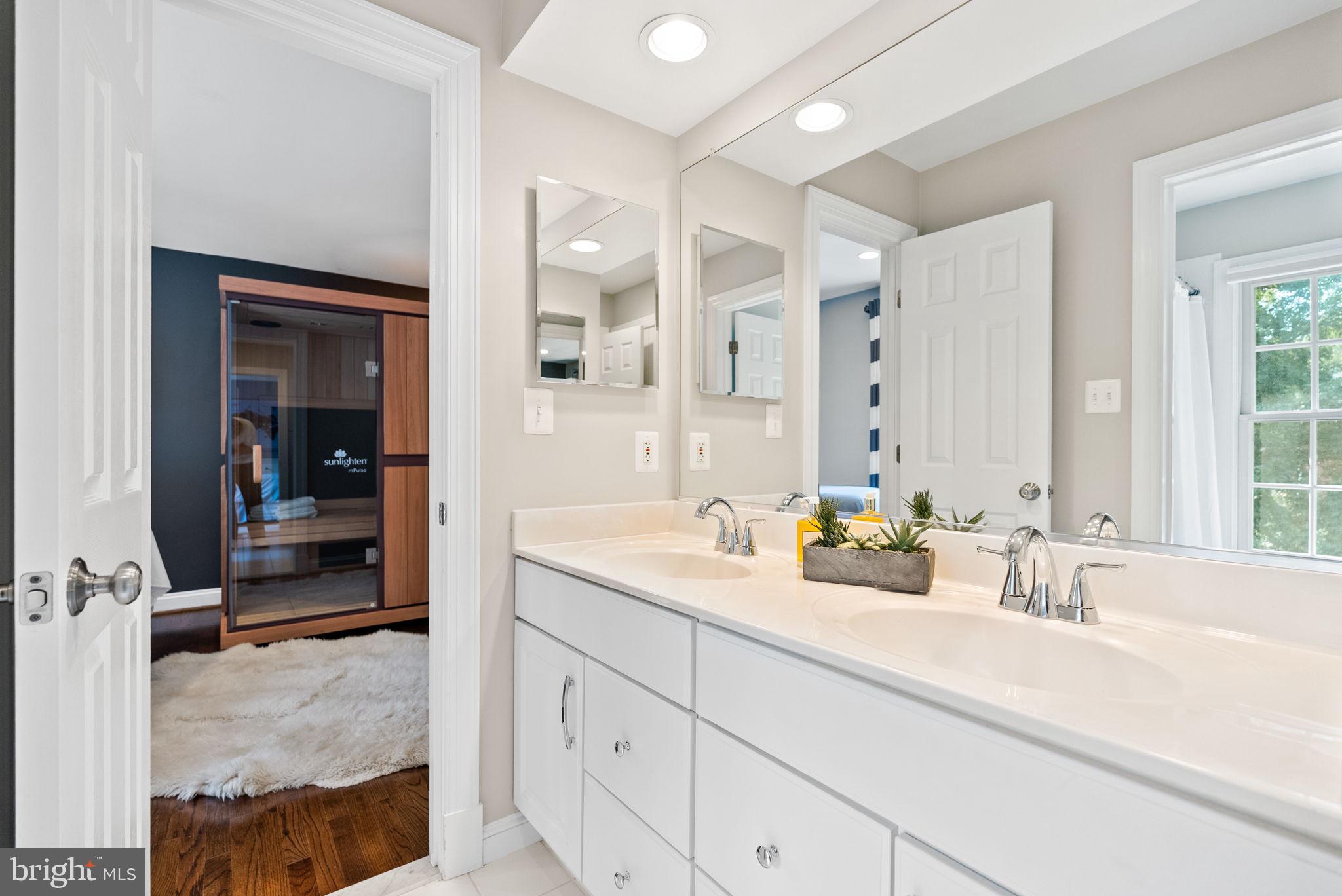 SHIRLEY WOODS - Residential