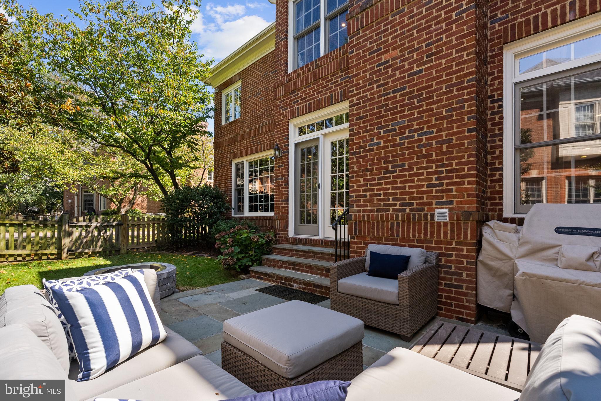 SHIRLEY WOODS - Residential