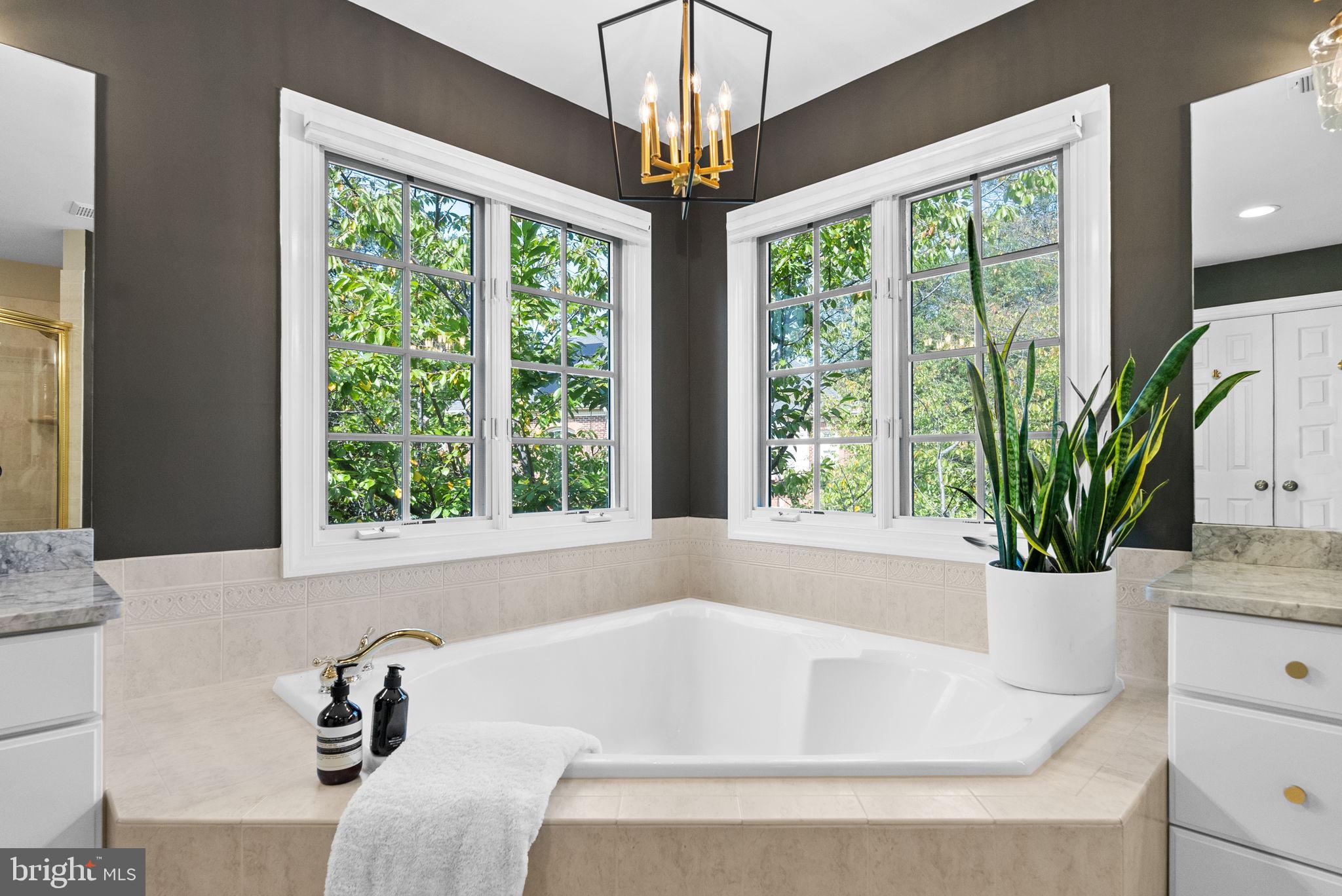 SHIRLEY WOODS - Residential