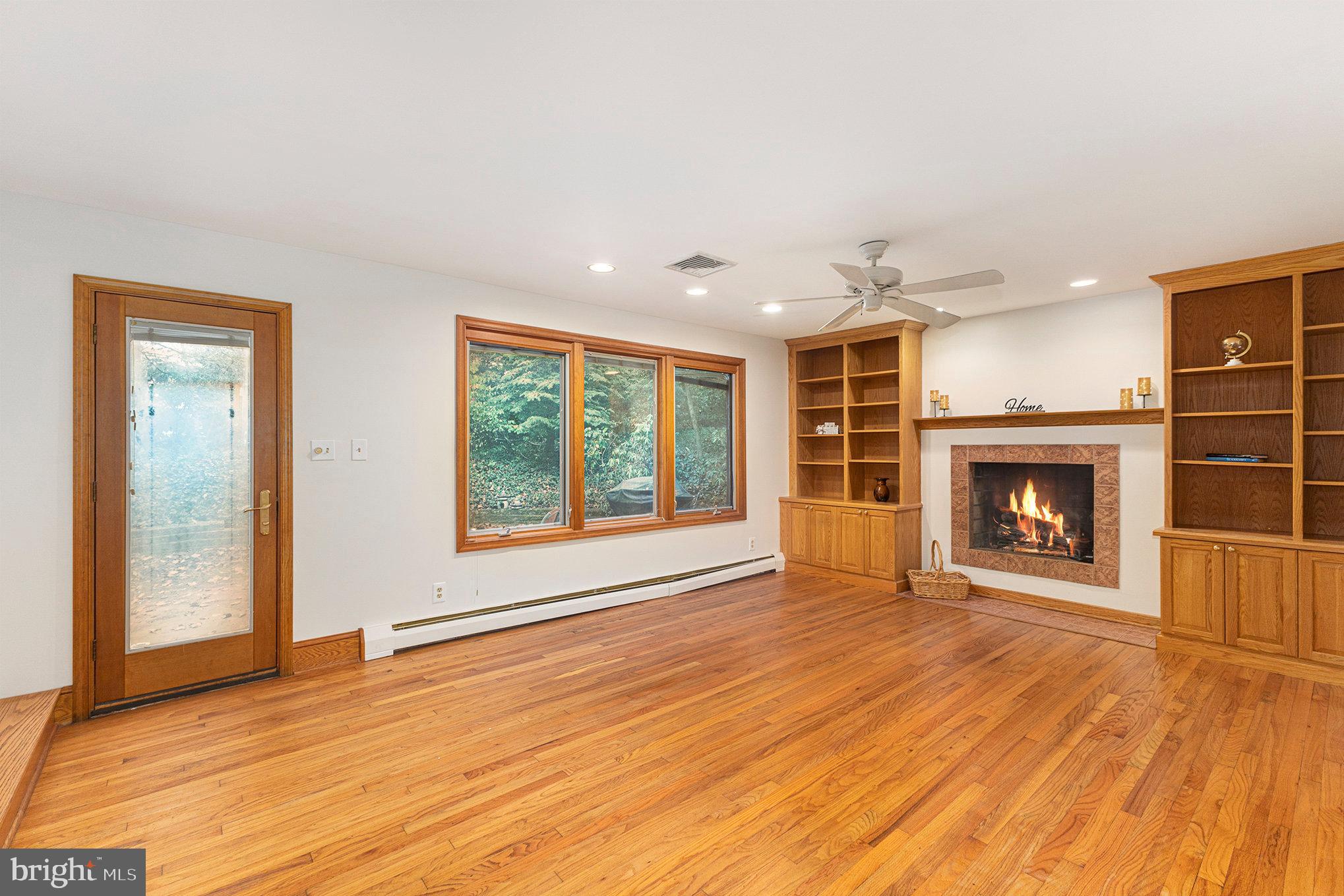 SCOTS GLEN - Residential