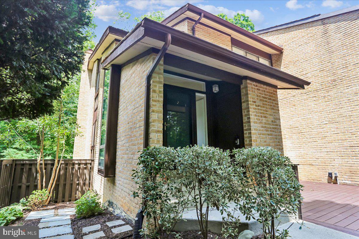 11310 DOCKSIDE CIRCLE