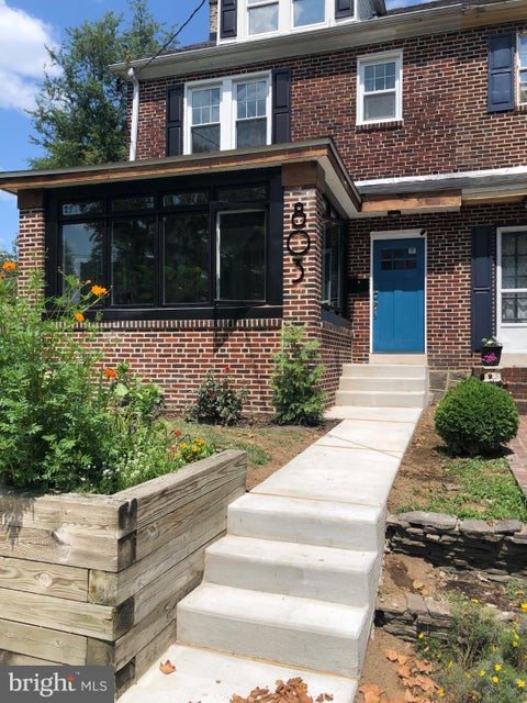 Townhouse For Sale - 803 W 27th Street<br/> New Castle County, WILMINGTON, DE 19802
