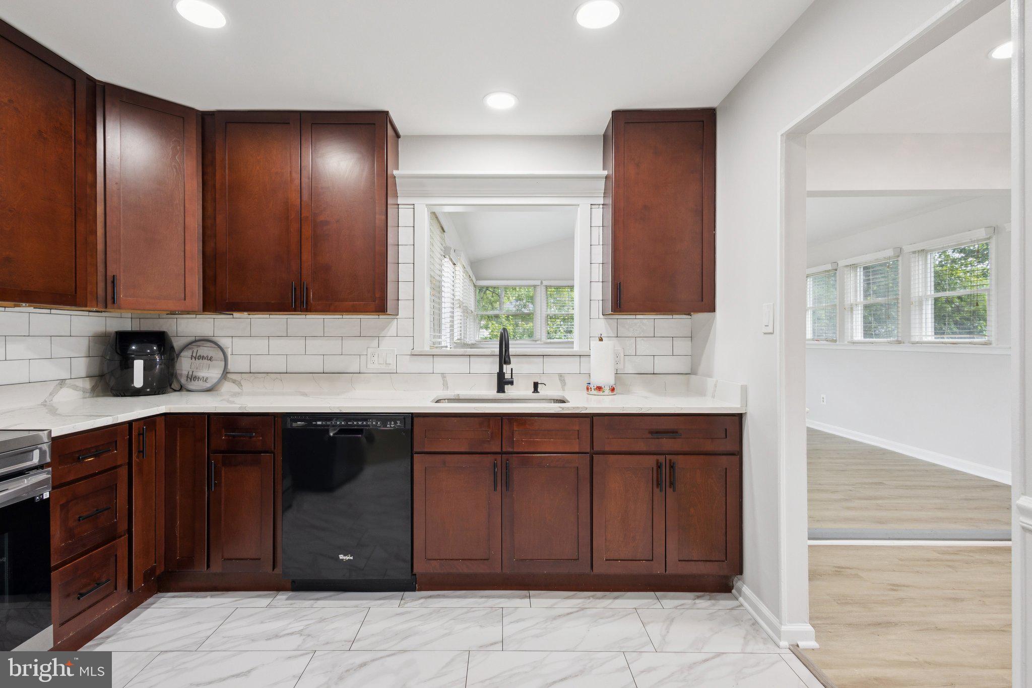 603 WILLIAMSBURG ROAD