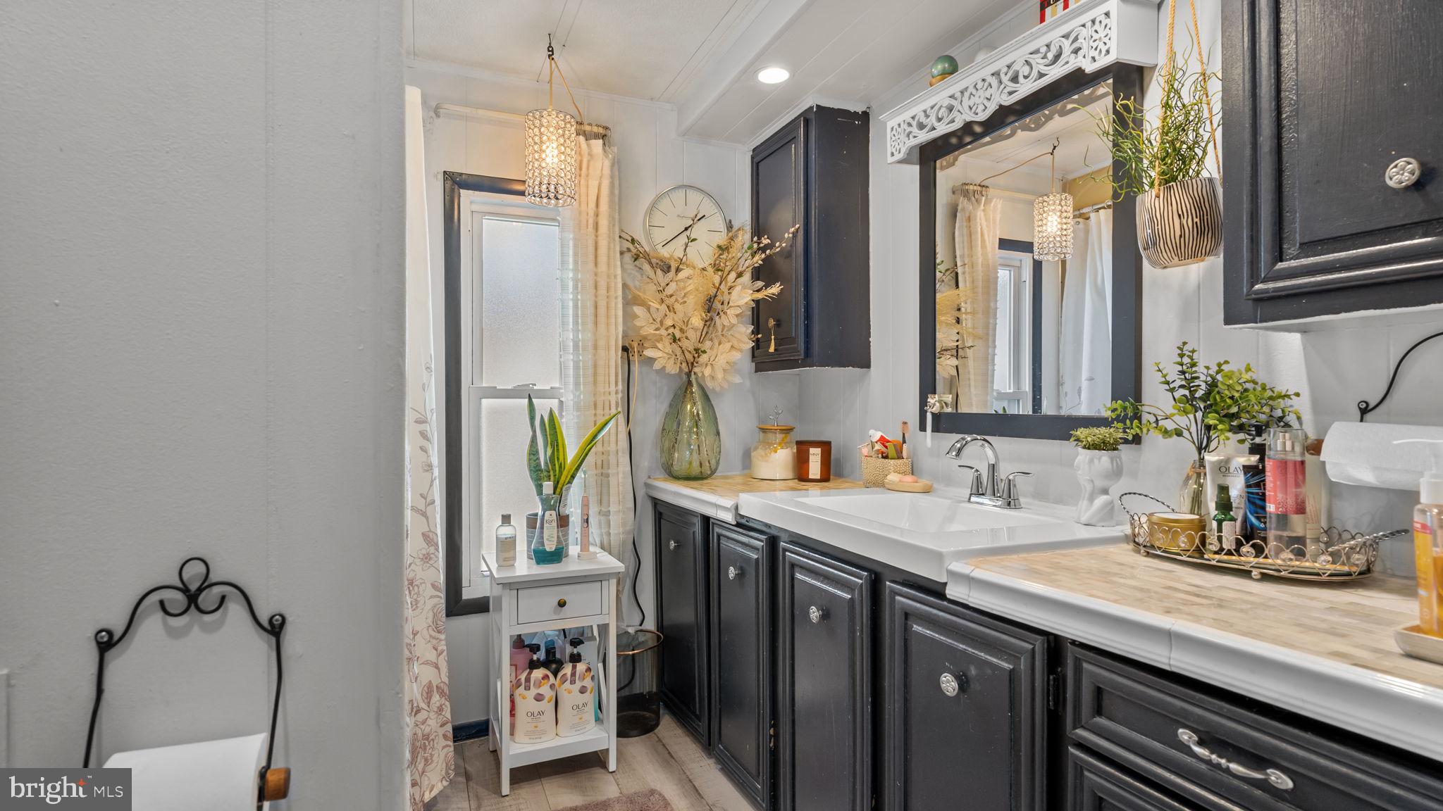 FEASTERVILLE - Residential