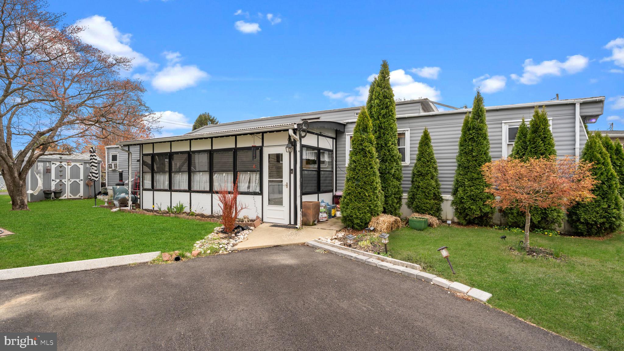 FEASTERVILLE - Residential