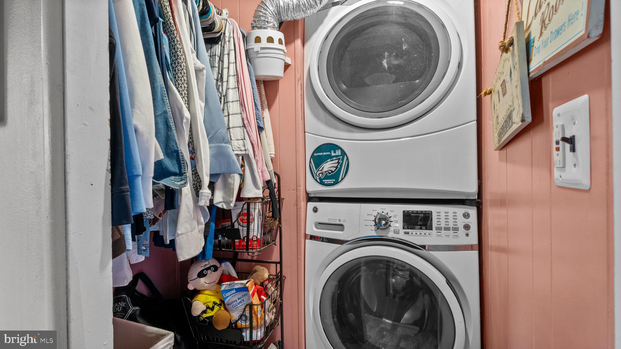 FEASTERVILLE - Residential