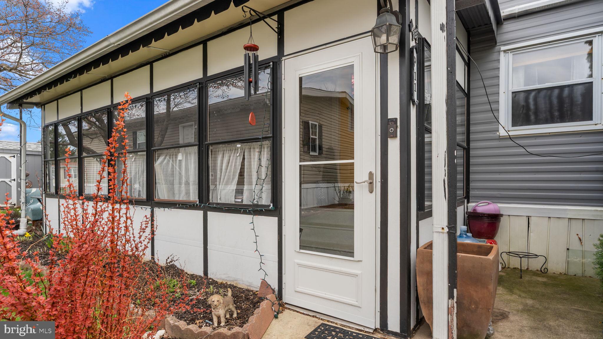 FEASTERVILLE - Residential