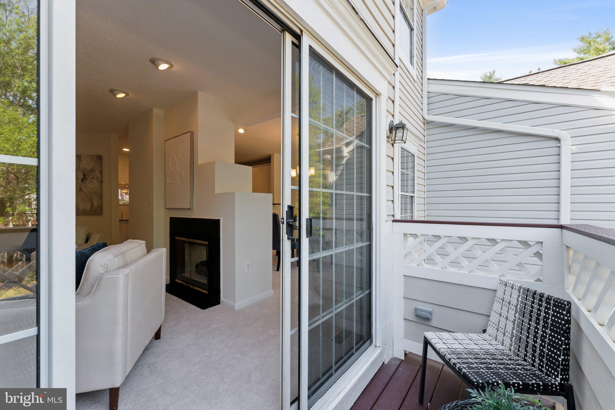 LIFESTYLE AT SULLY STATION - Residential