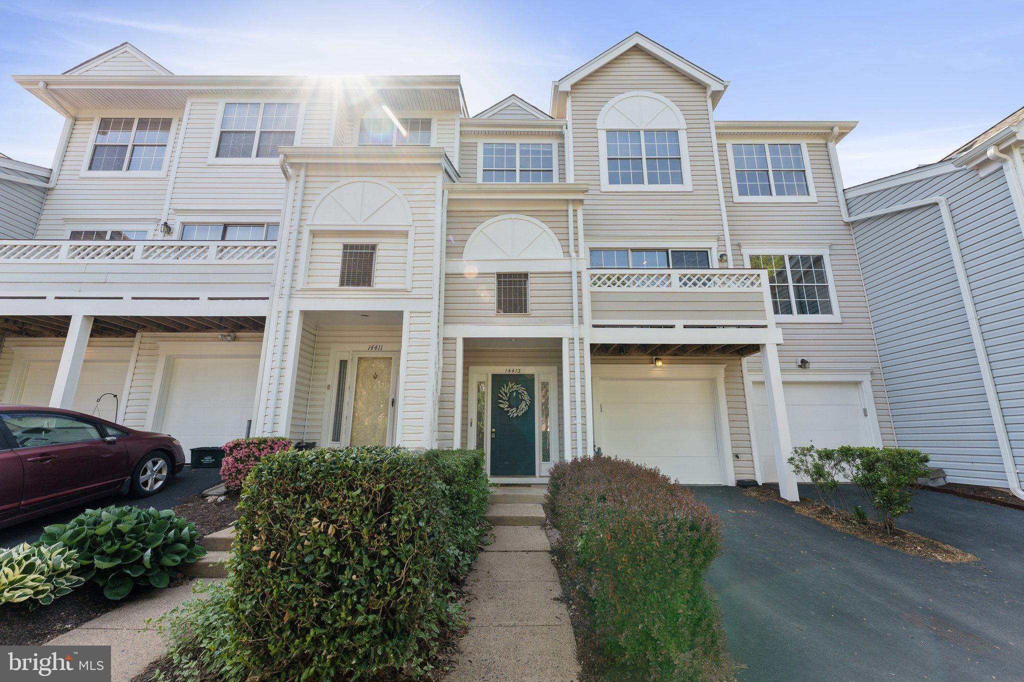 LIFESTYLE AT SULLY STATION - Residential