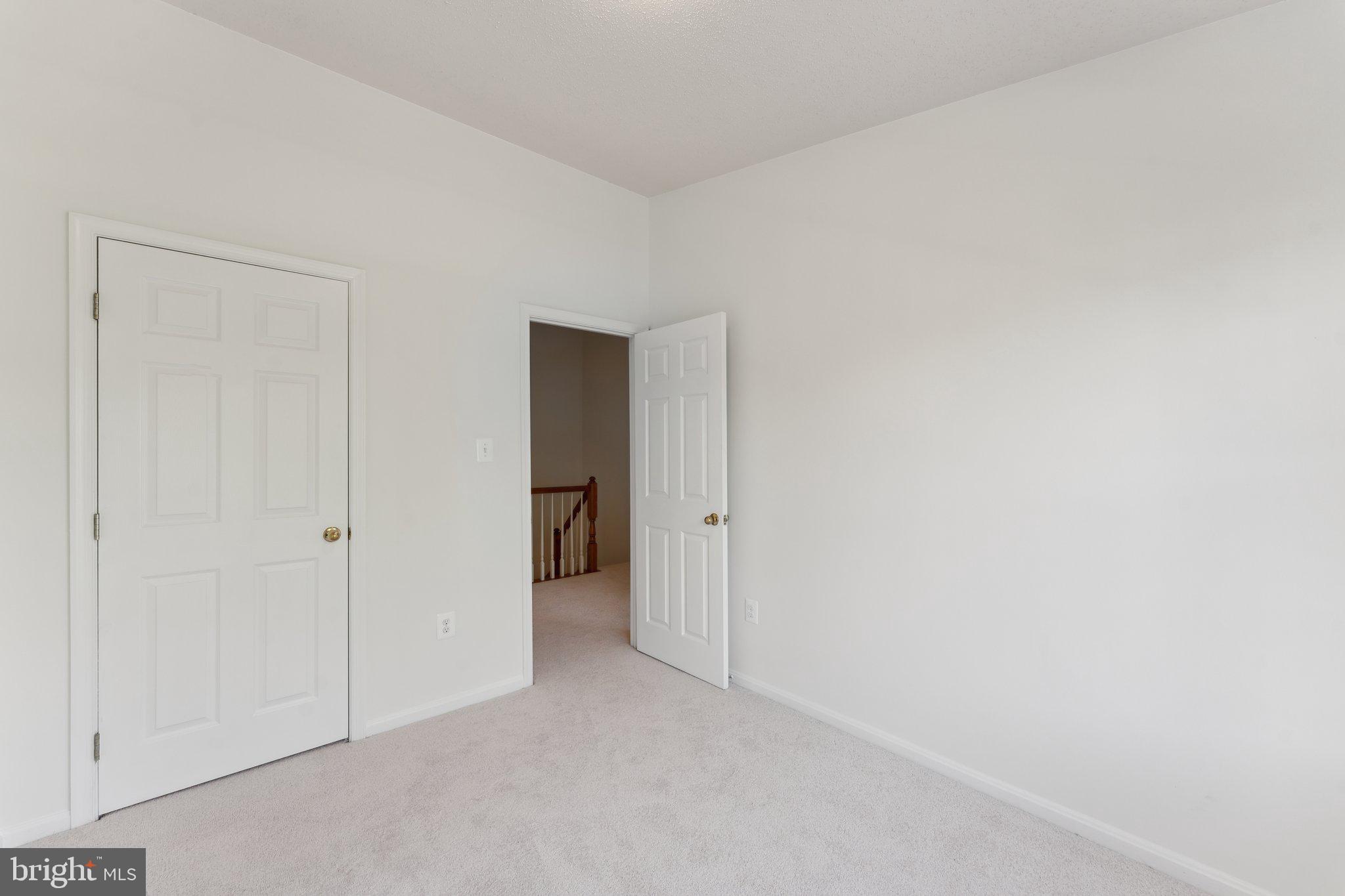 LIFESTYLE AT SULLY STATION - Residential