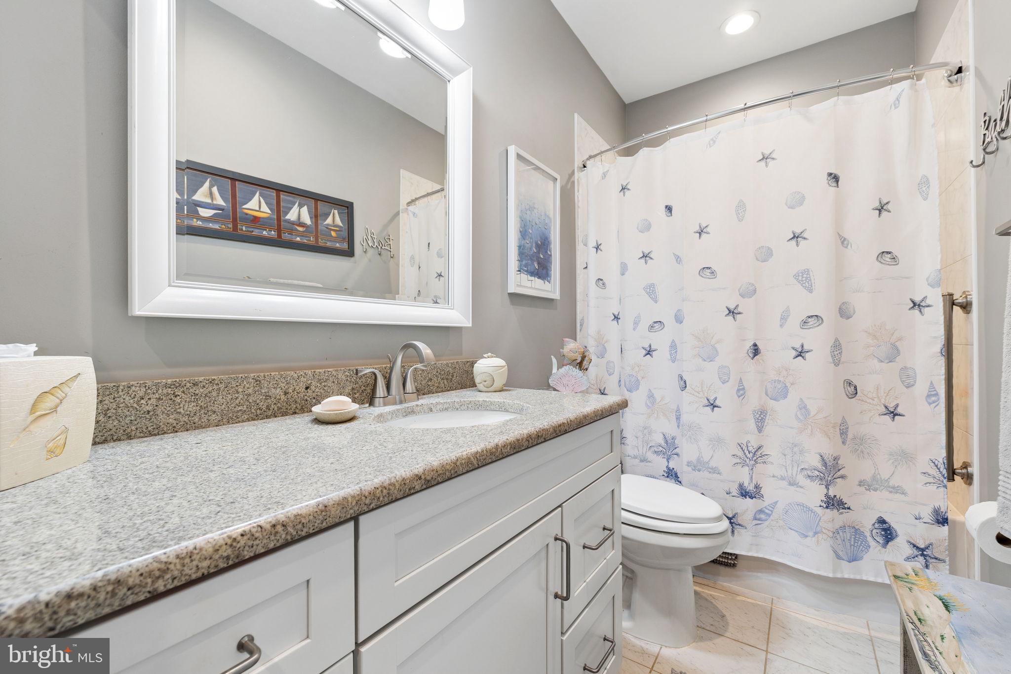 FOUR SEASONS IN HISTORIC VIRGINIA - Residential