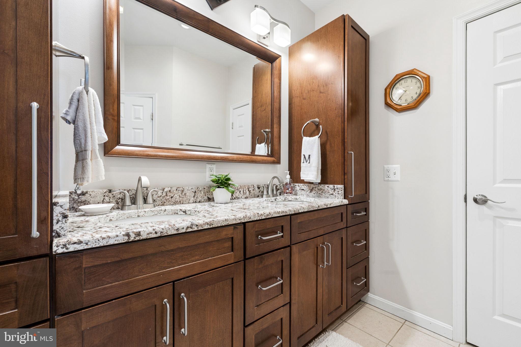 FOUR SEASONS IN HISTORIC VIRGINIA - Residential