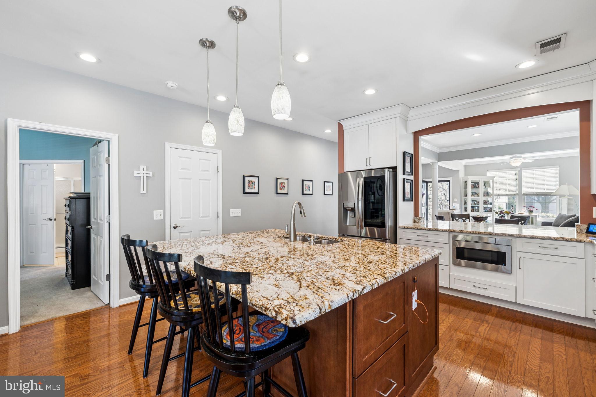 FOUR SEASONS IN HISTORIC VIRGINIA - Residential