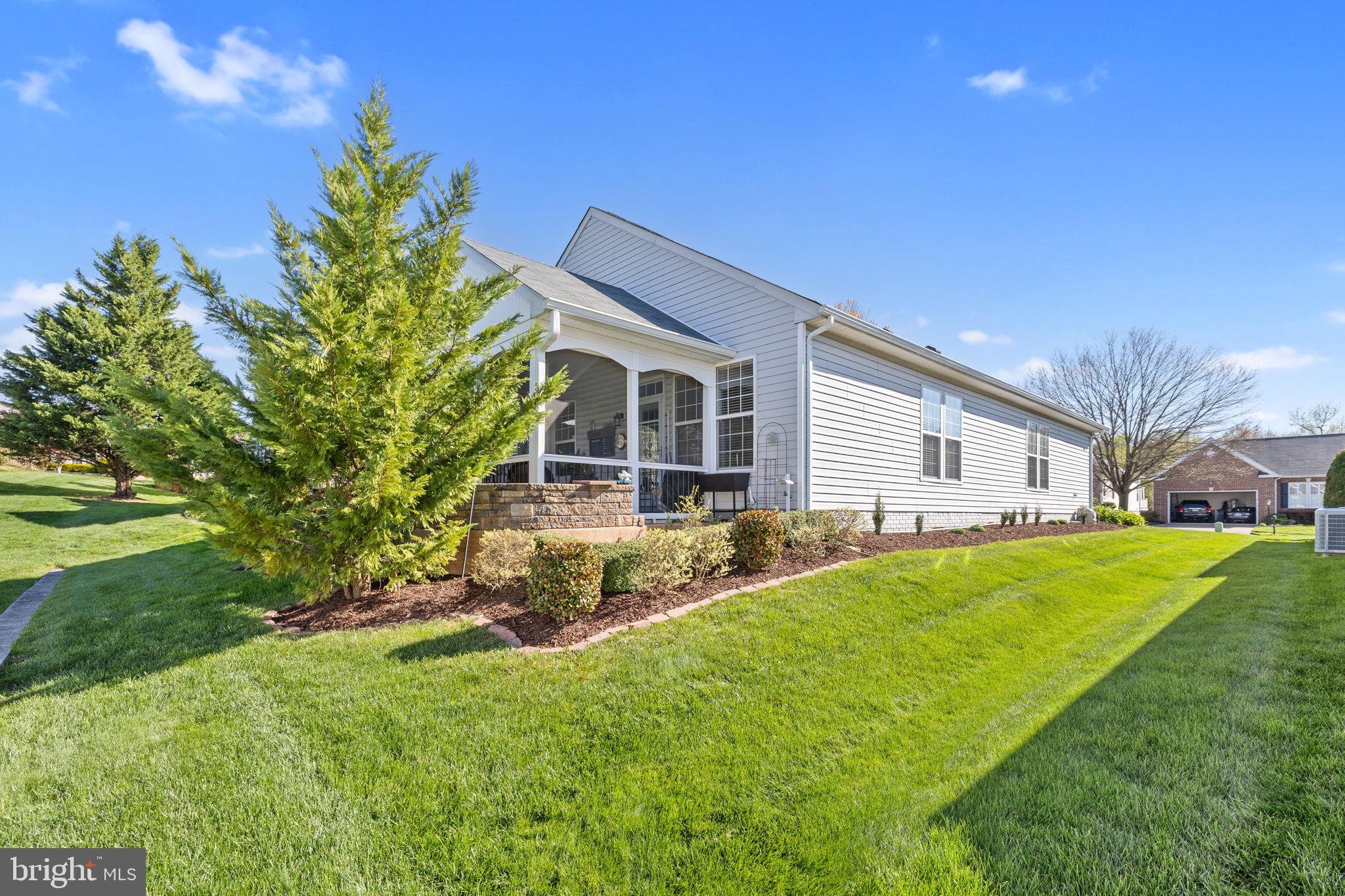 FOUR SEASONS IN HISTORIC VIRGINIA - Residential