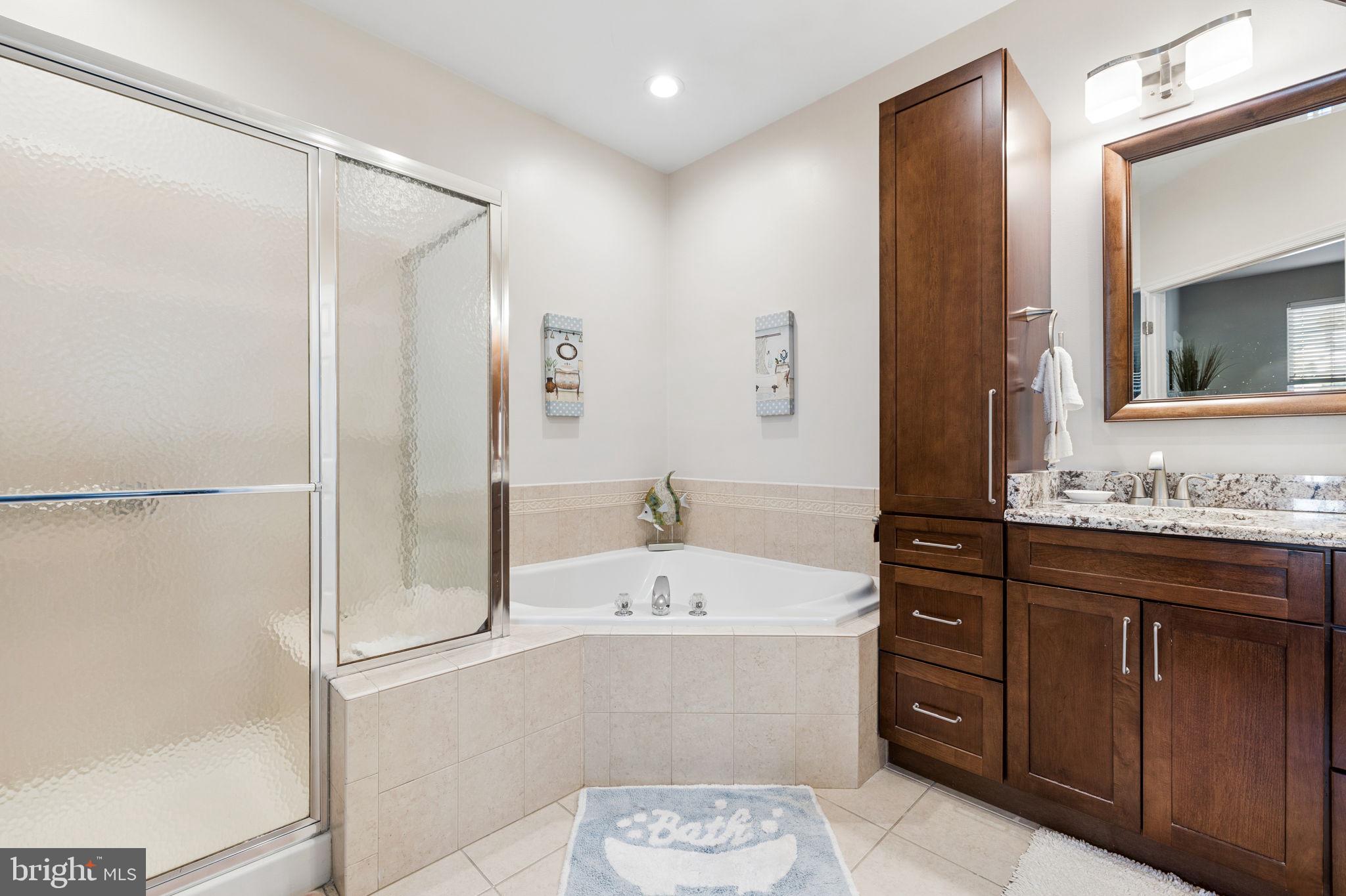 FOUR SEASONS IN HISTORIC VIRGINIA - Residential