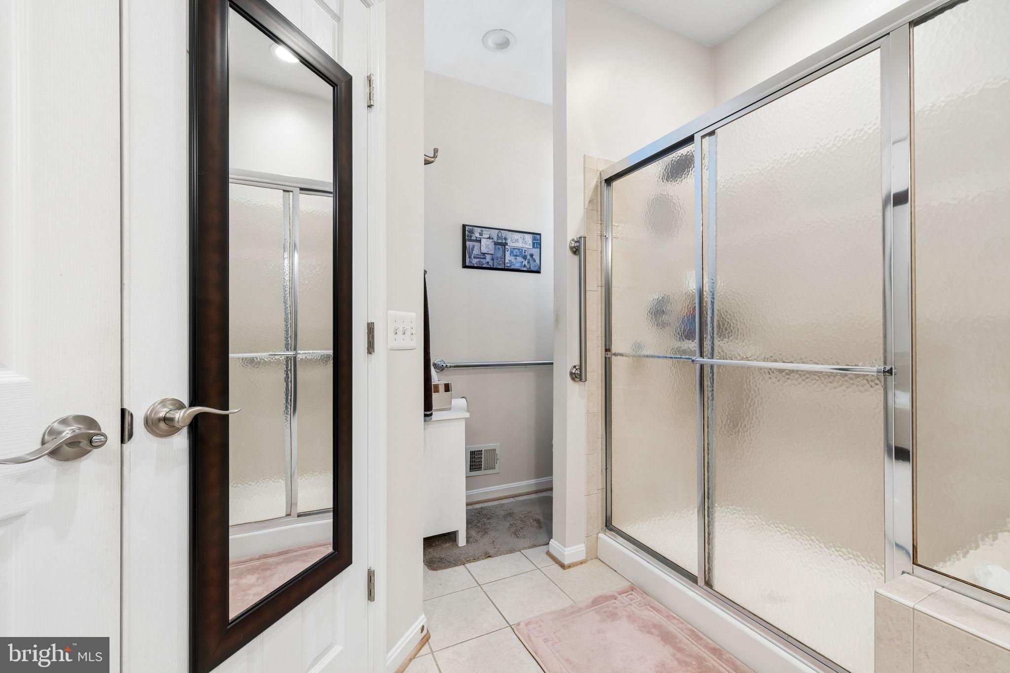 FOUR SEASONS IN HISTORIC VIRGINIA - Residential