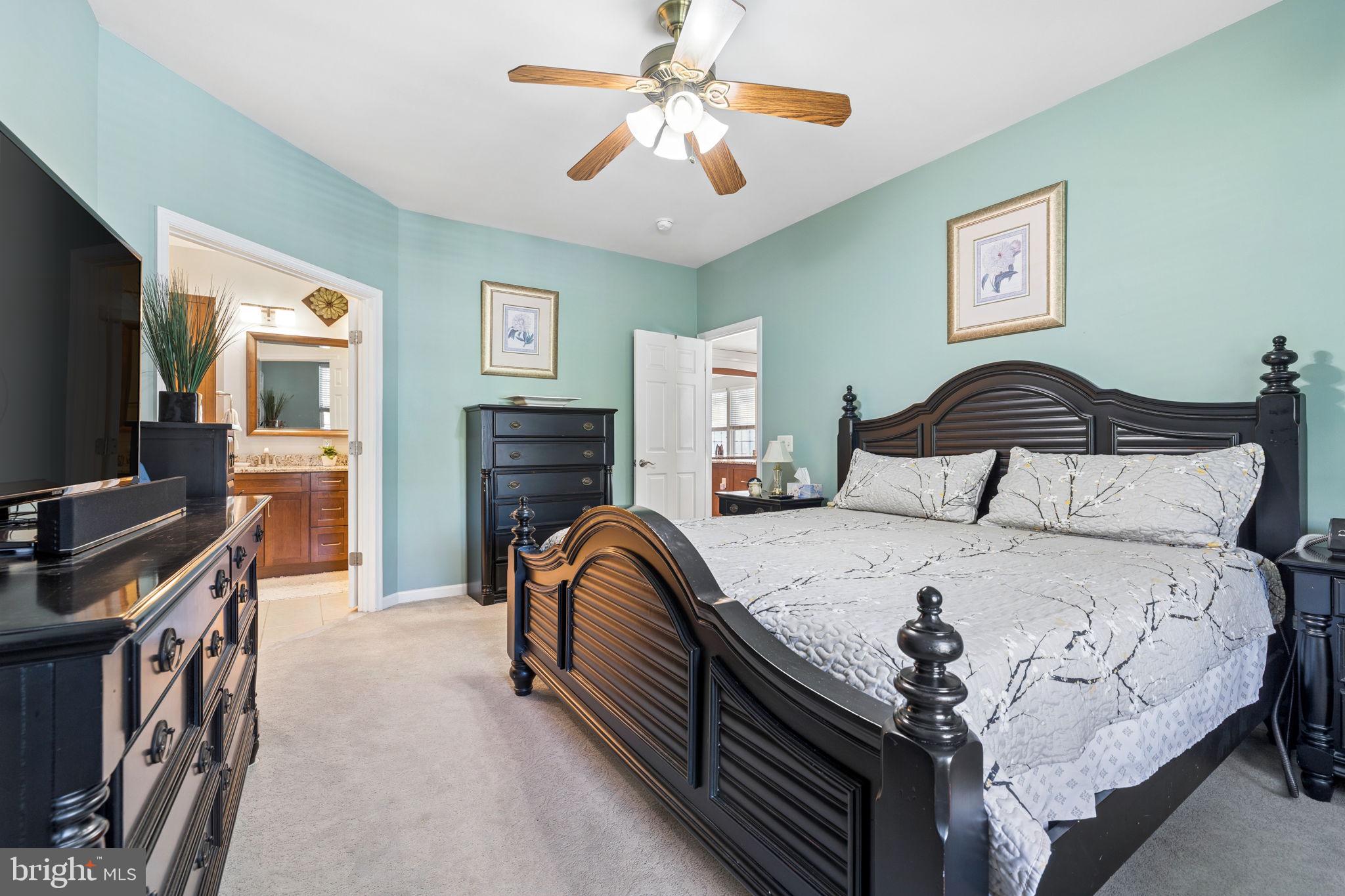 FOUR SEASONS IN HISTORIC VIRGINIA - Residential