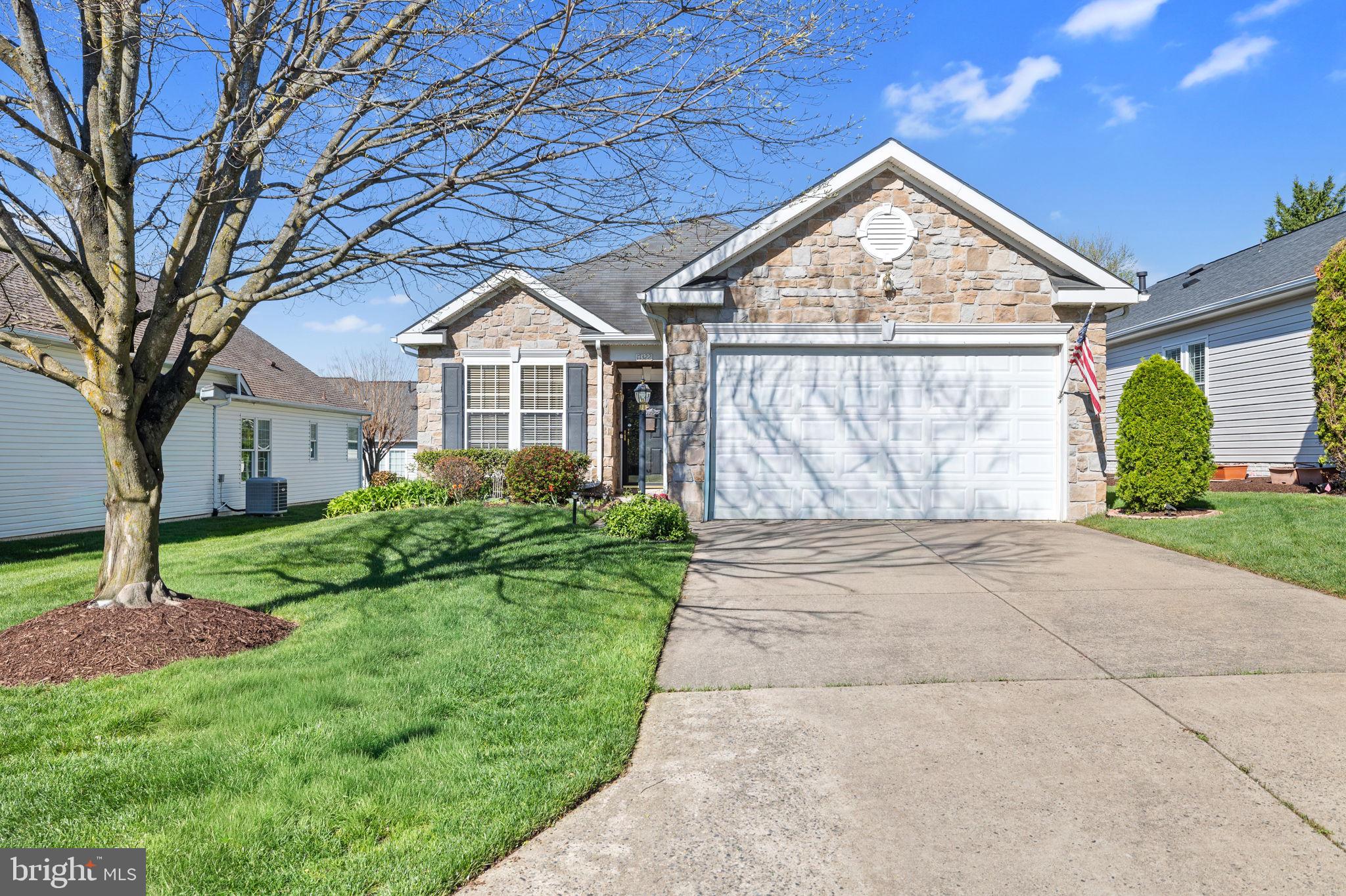 FOUR SEASONS IN HISTORIC VIRGINIA - Residential
