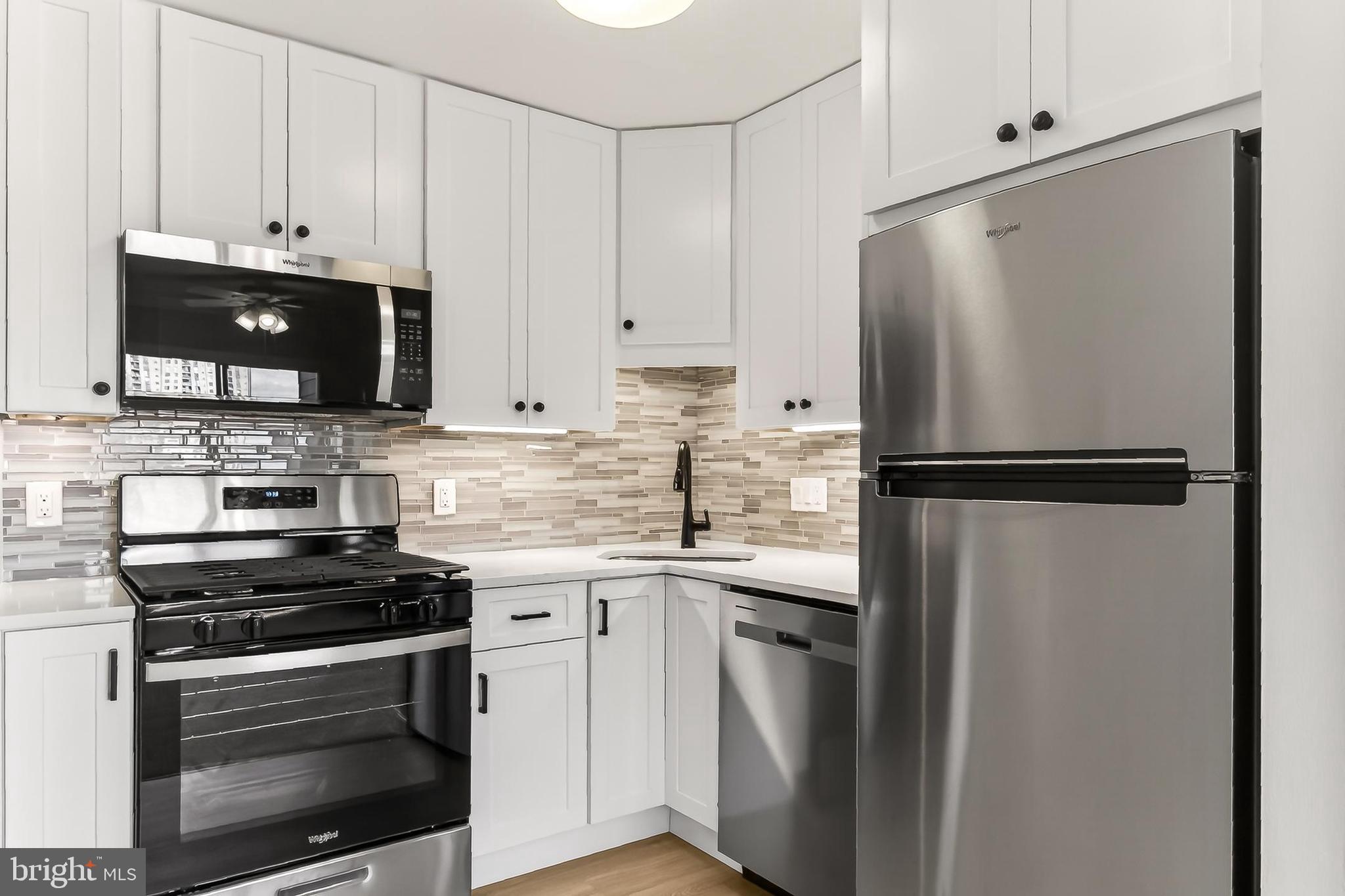 GEORGE MASON VILLAGE - Residential