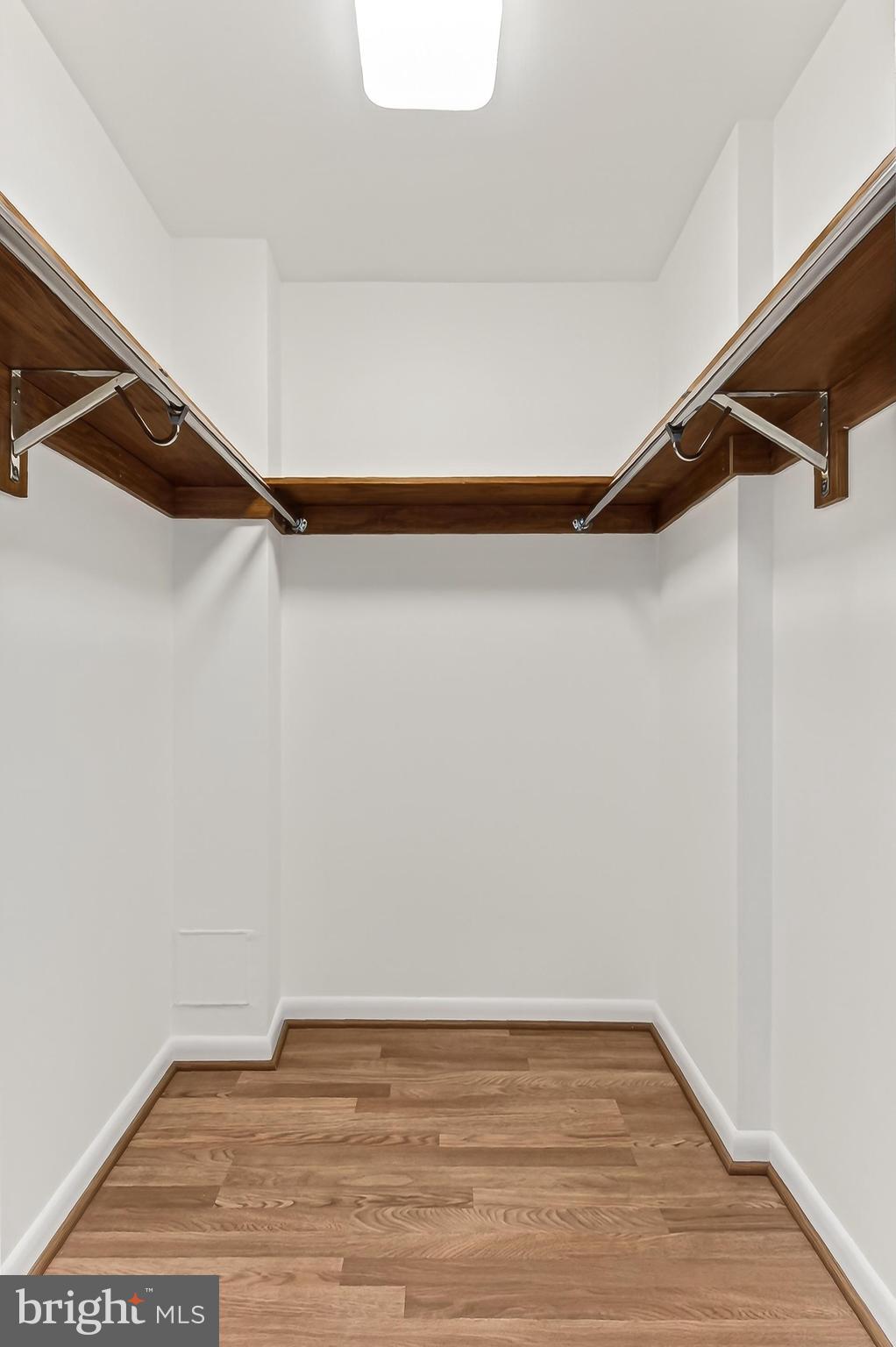 GEORGE MASON VILLAGE - Residential