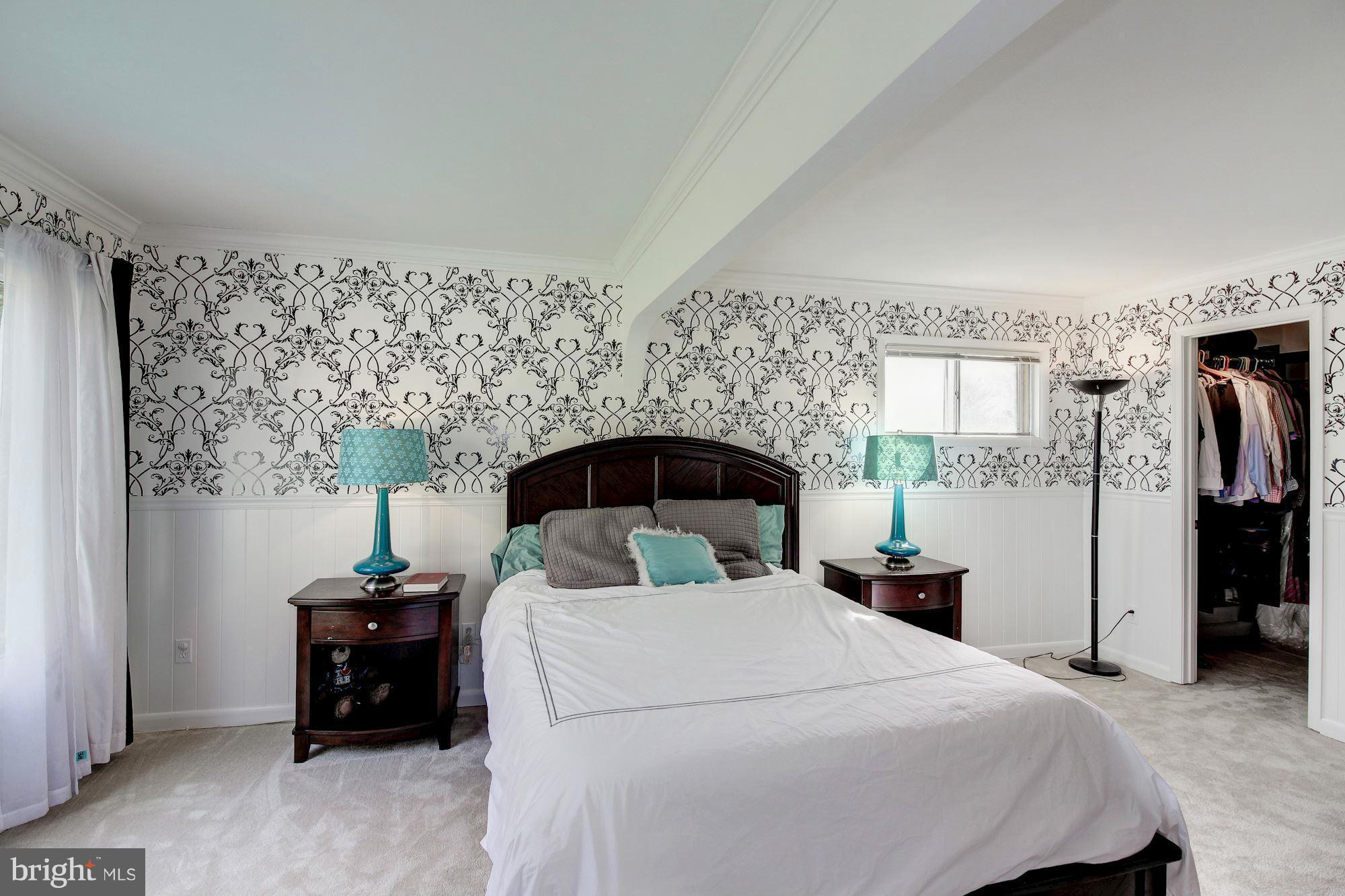 SLEEPY HOLLOW ESTATES - Residential