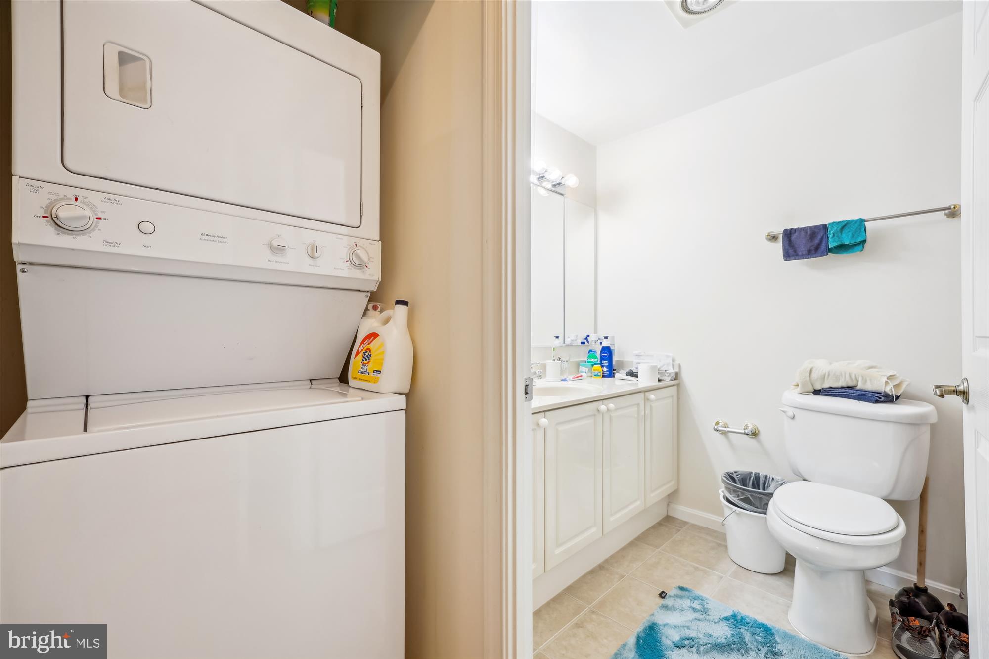 TURNBERRY COURTS AT LEIS - Residential