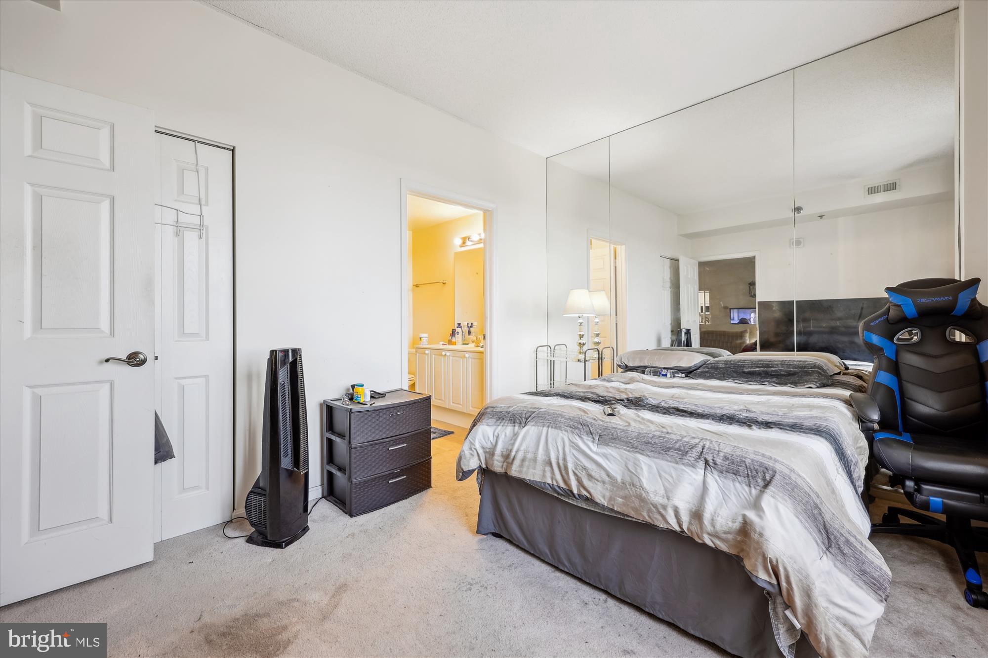 TURNBERRY COURTS AT LEIS - Residential