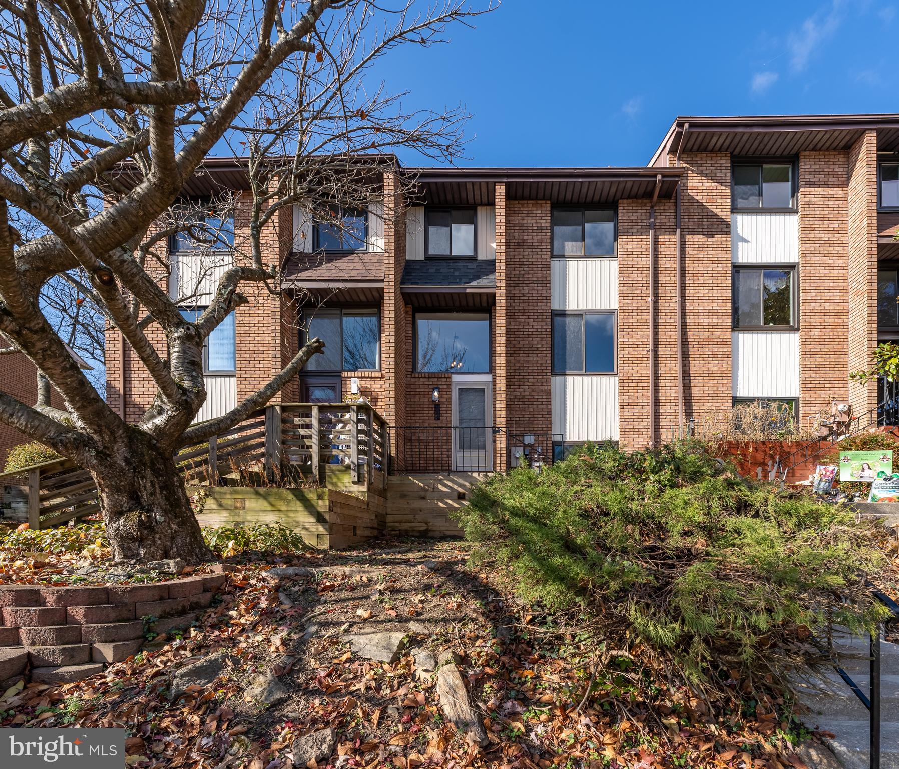 DONCASTER VILLAGE - Residential