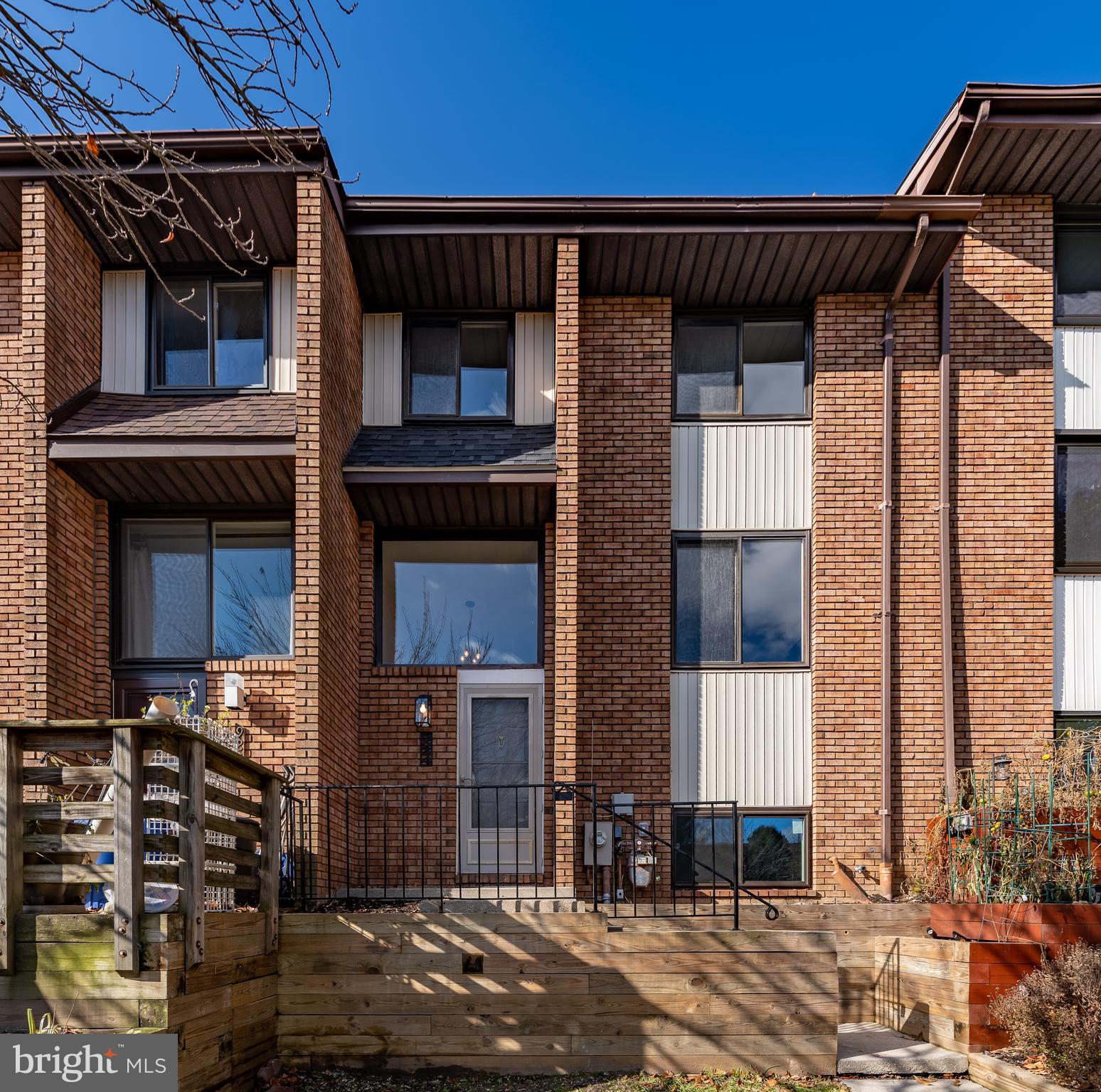 DONCASTER VILLAGE - Residential