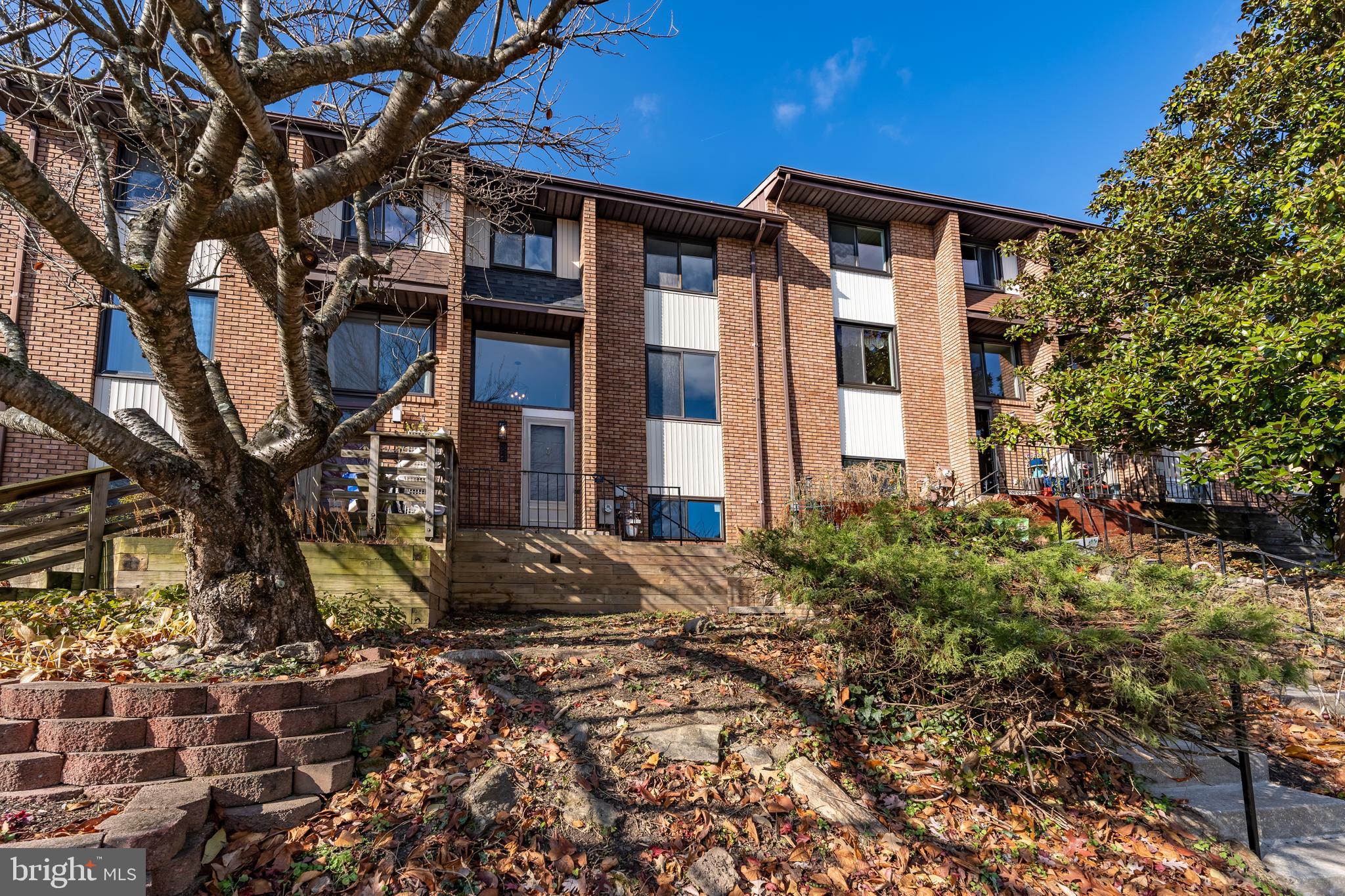 DONCASTER VILLAGE - Residential