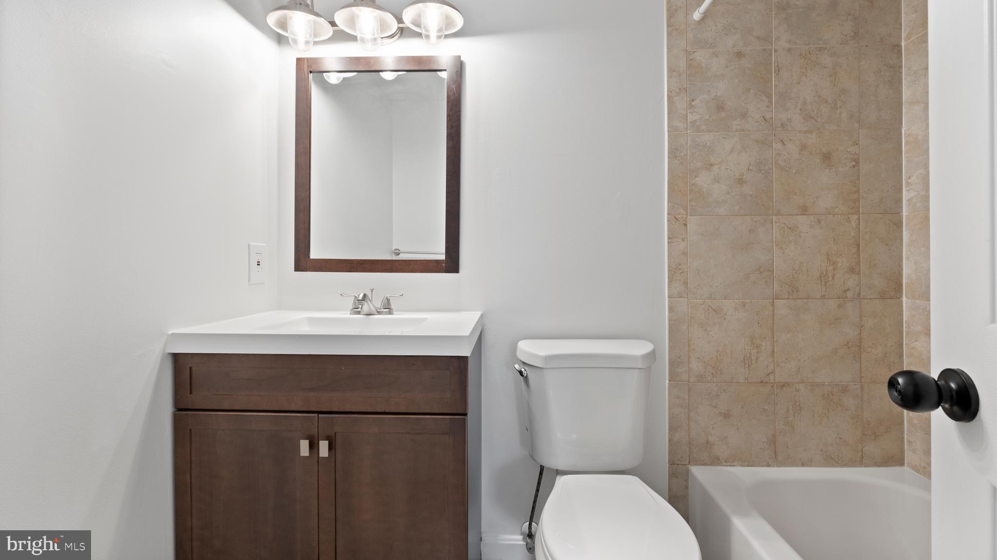 PEMBROOK VILLAGE - Residential Lease