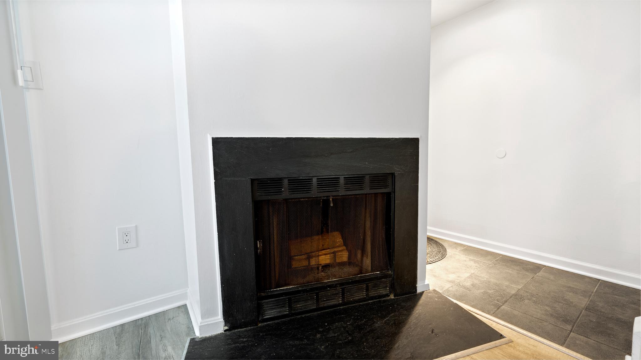 PEMBROOK VILLAGE - Residential Lease