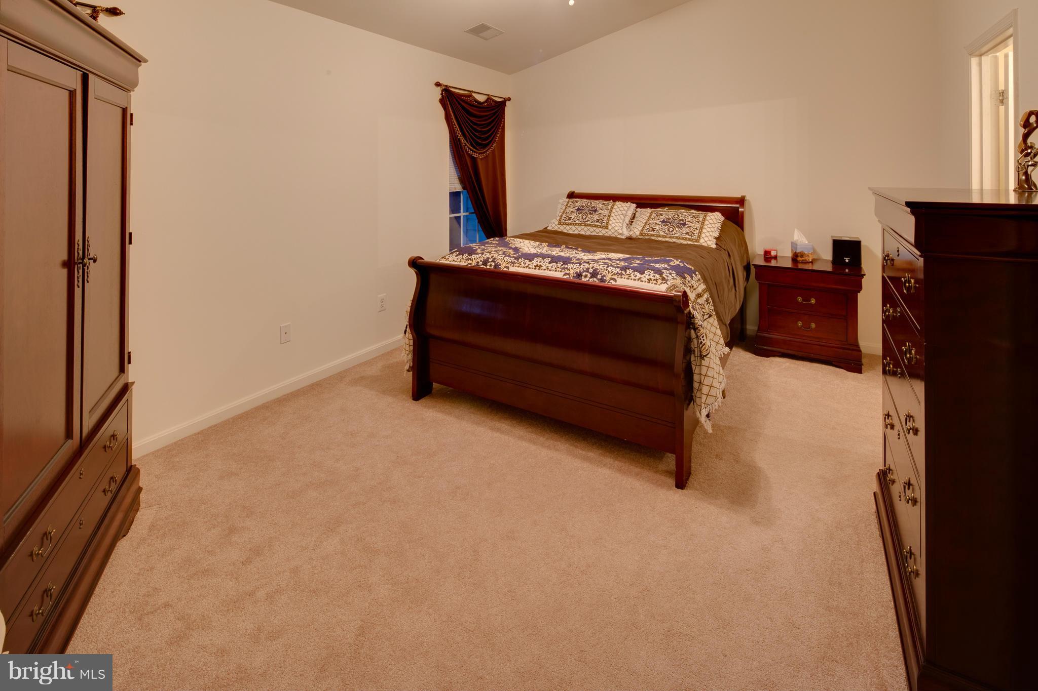 POTOMAC STATION - Residential