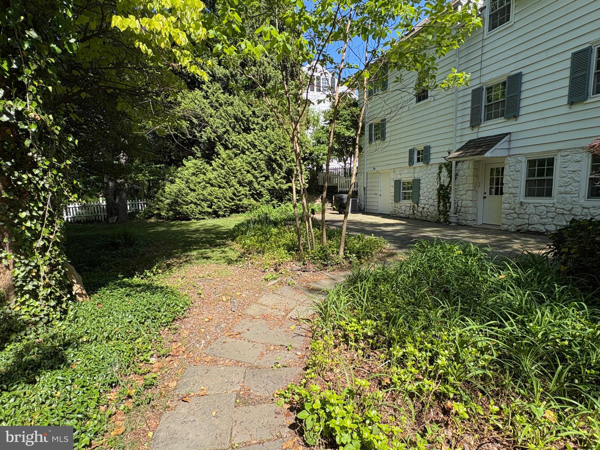 OLD WYNCOTE - Residential