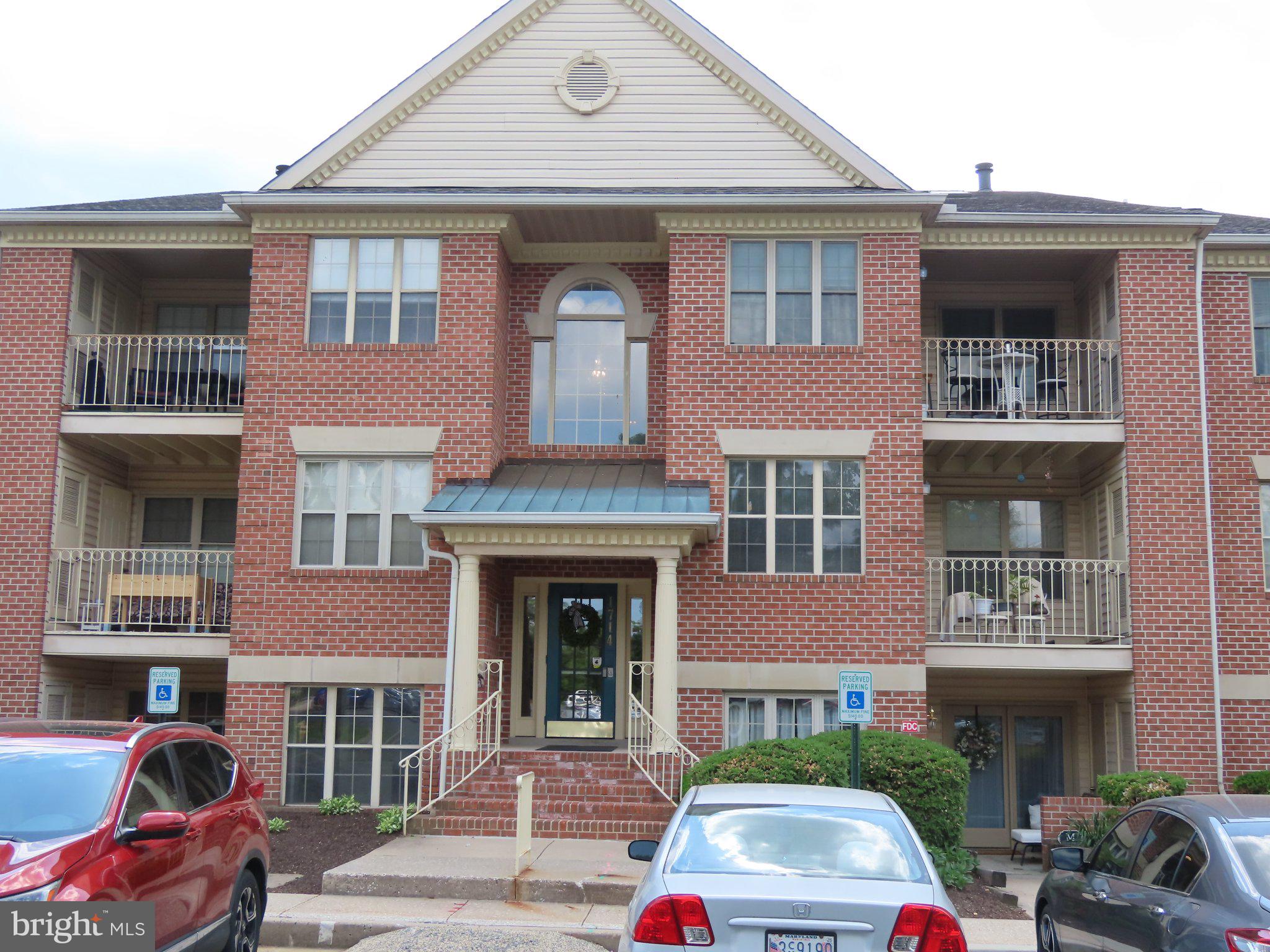 POND CONDOMINIUMS - Residential