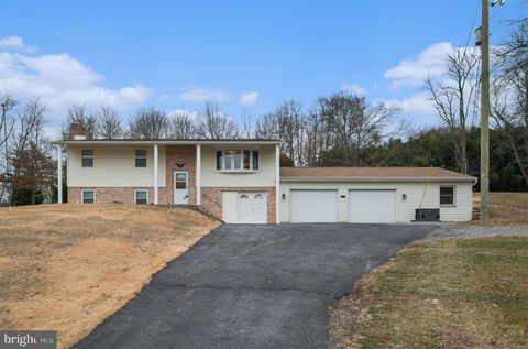 Photo of 21 Briardale Road, DAUPHIN, PA 17018 (MLS # PADA2057760)