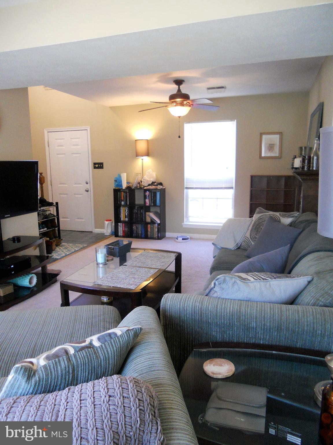 SMALL CROSSINGS - Residential