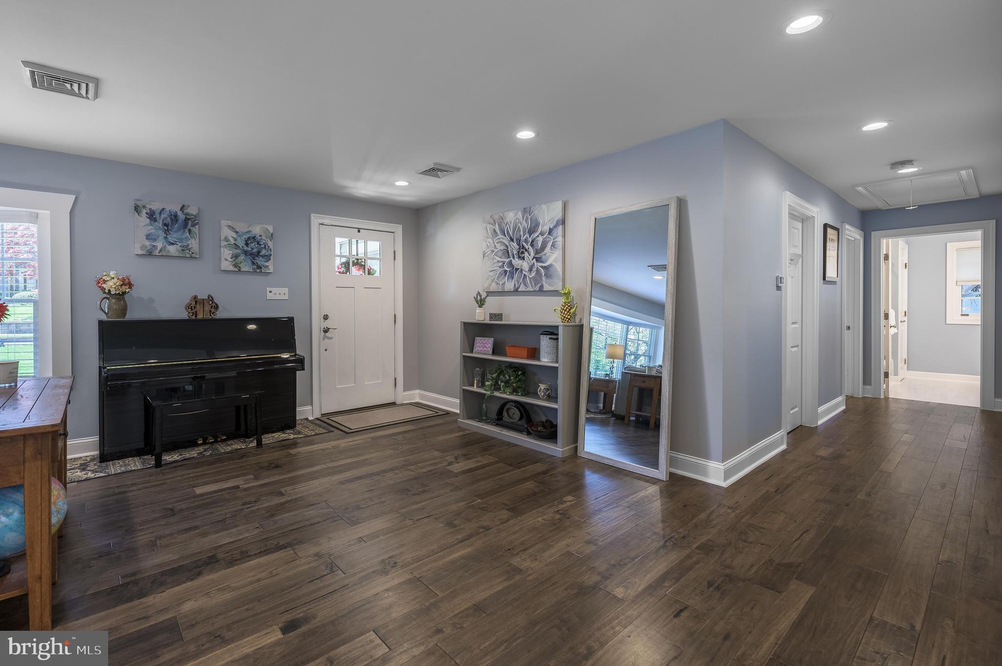309 BELLEVUE AVENUE