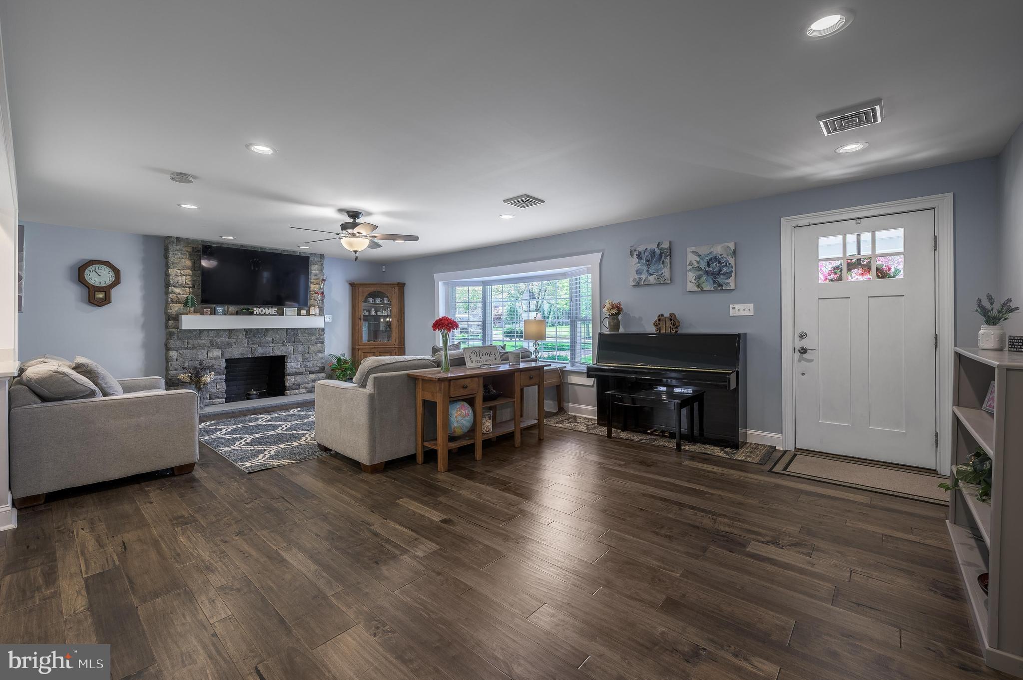 309 BELLEVUE AVENUE