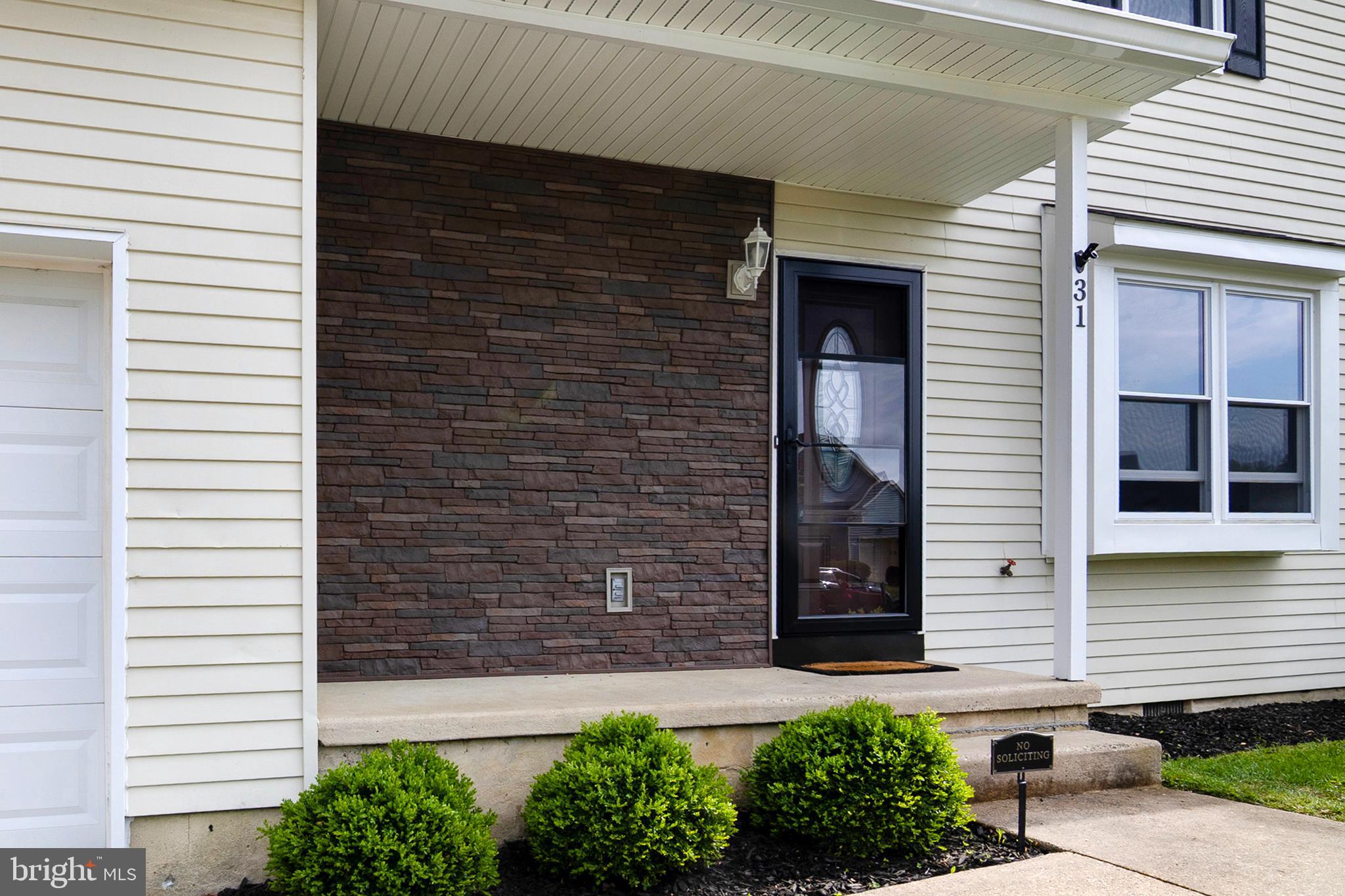 31 BRAMBLING LANE
