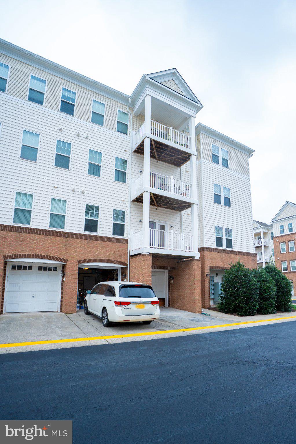 24660 WOOLLY MAMMOTH TERRACE 201
