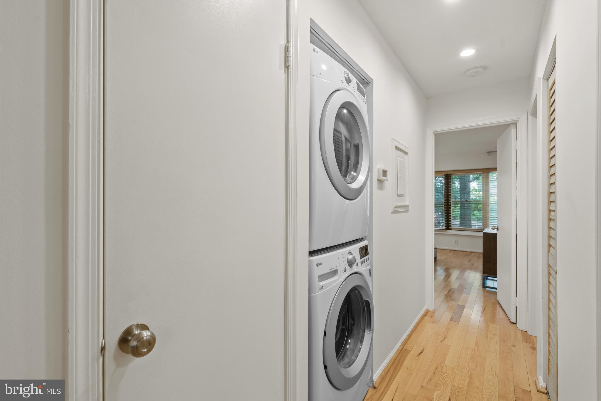 THE COVE - Residential