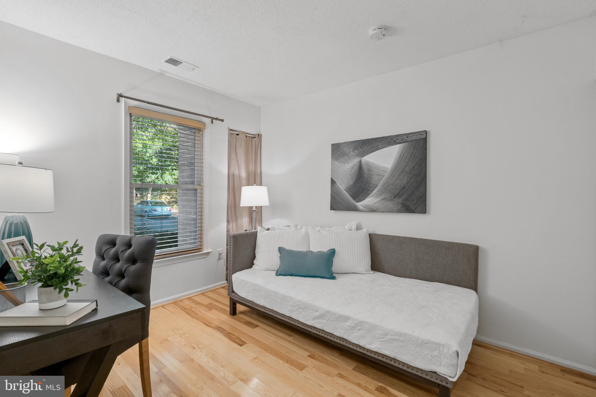 THE COVE - Residential