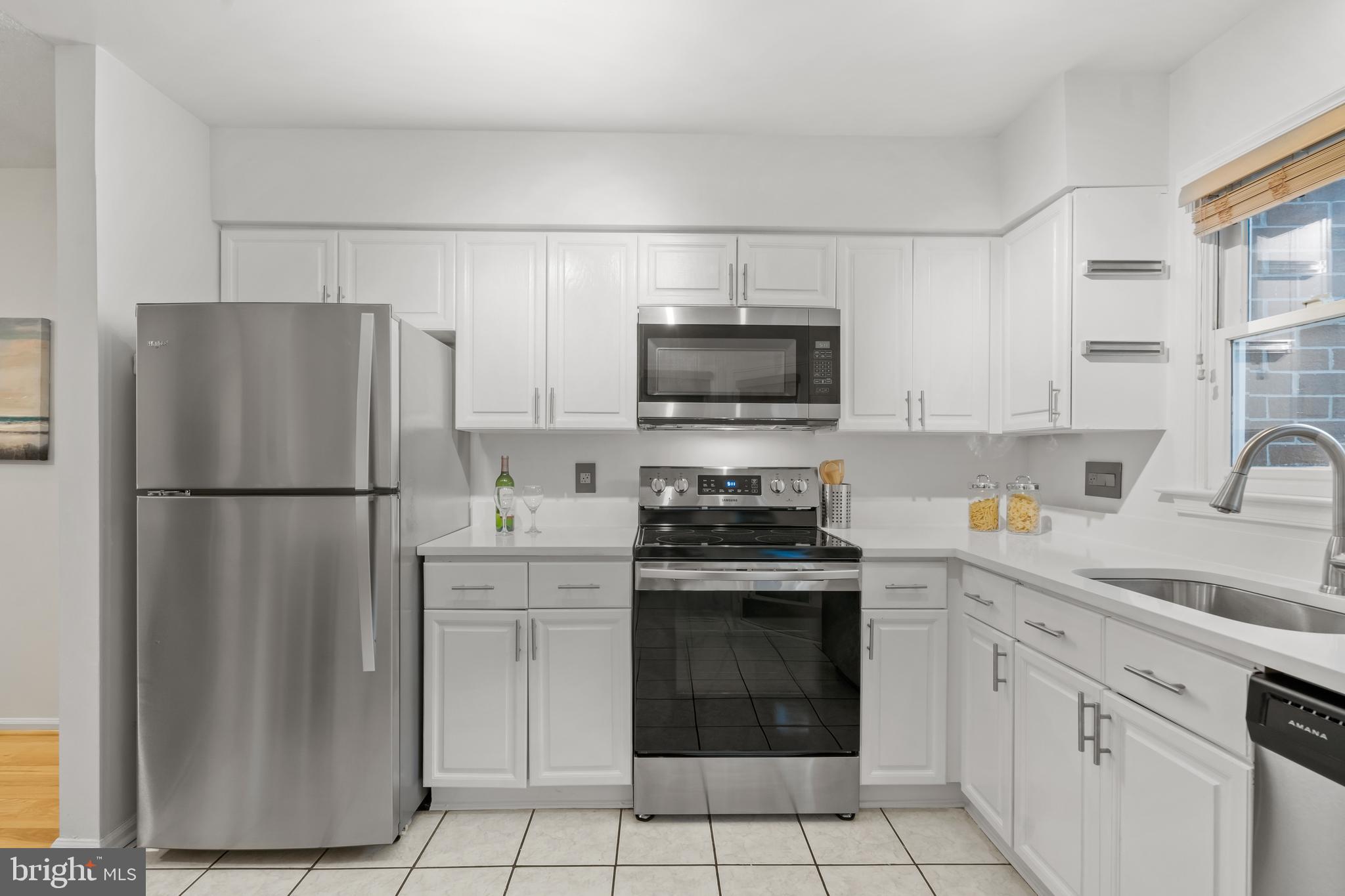 THE COVE - Residential