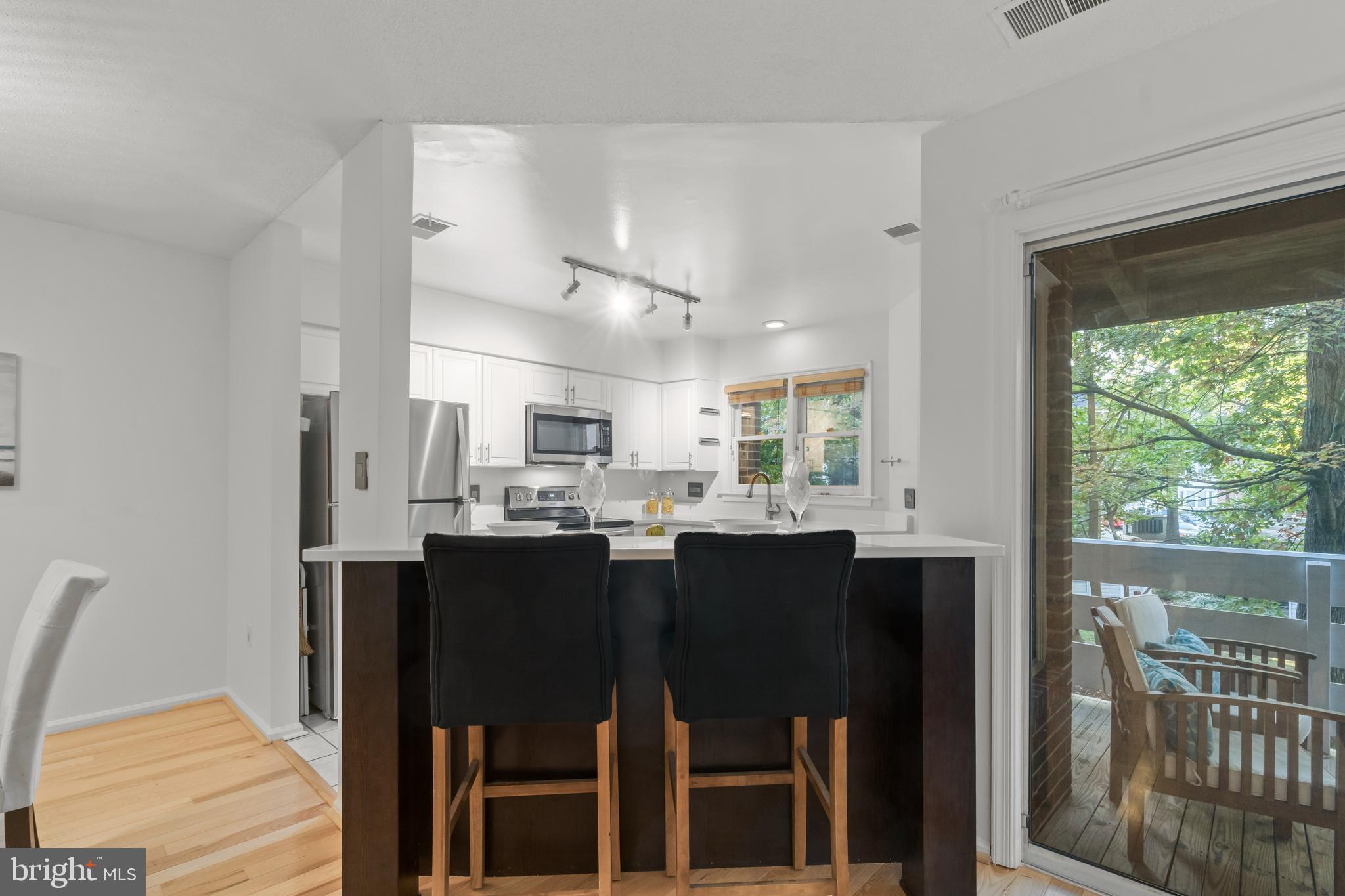 THE COVE - Residential